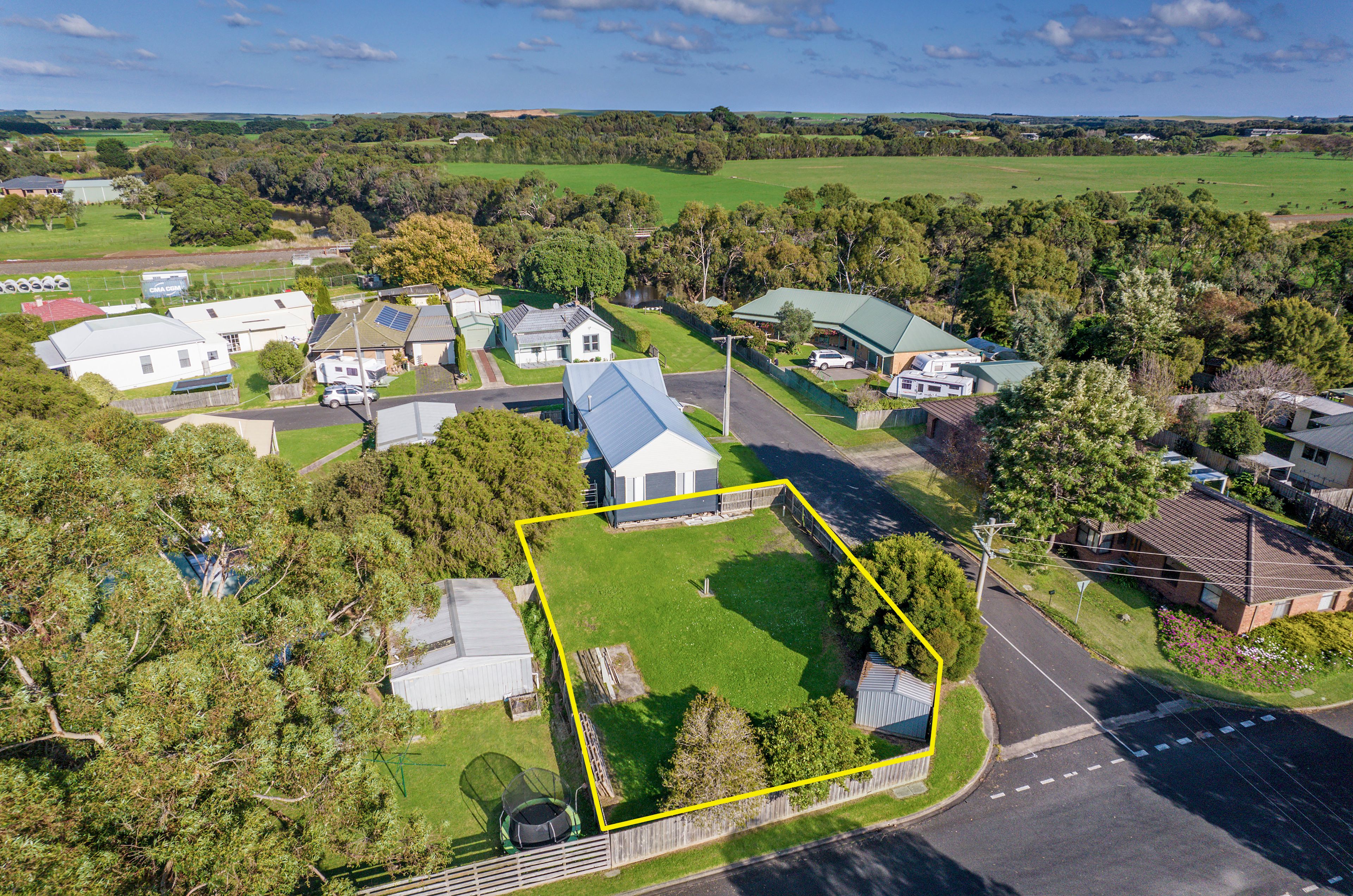 11 Maria Street, Allansford VIC 3277