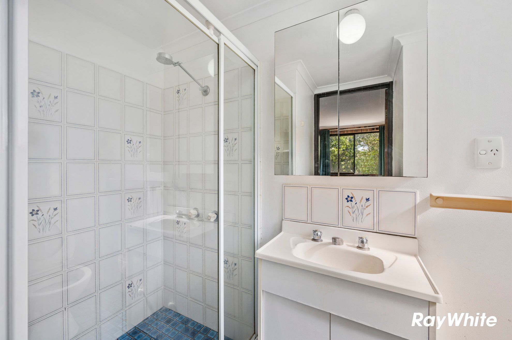 12-15/54 Beach Road — photo 13 of 26