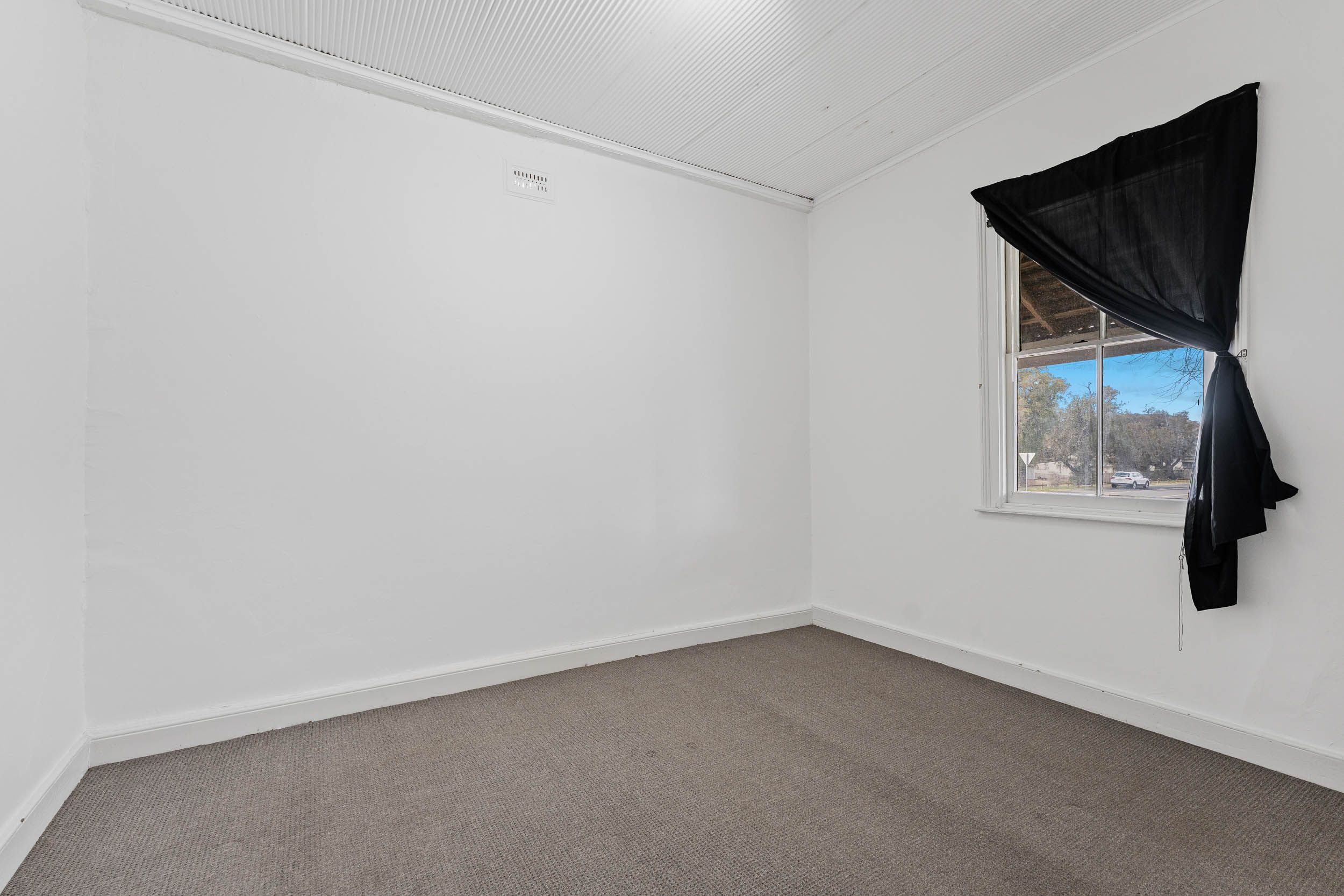 66-68 Auburn Street — photo 14 of 17