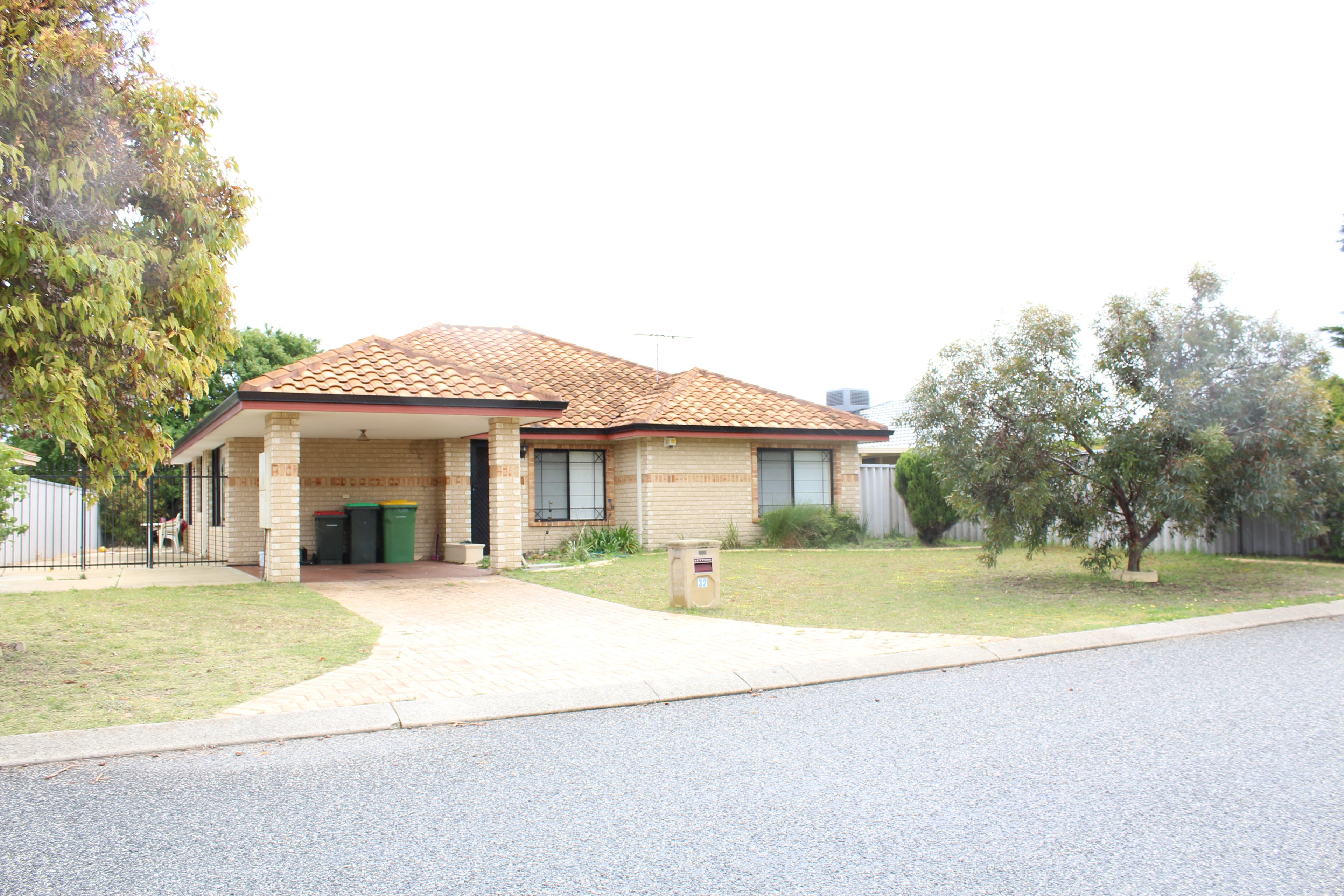 32 Link Way, Cooloongup, WA 6168