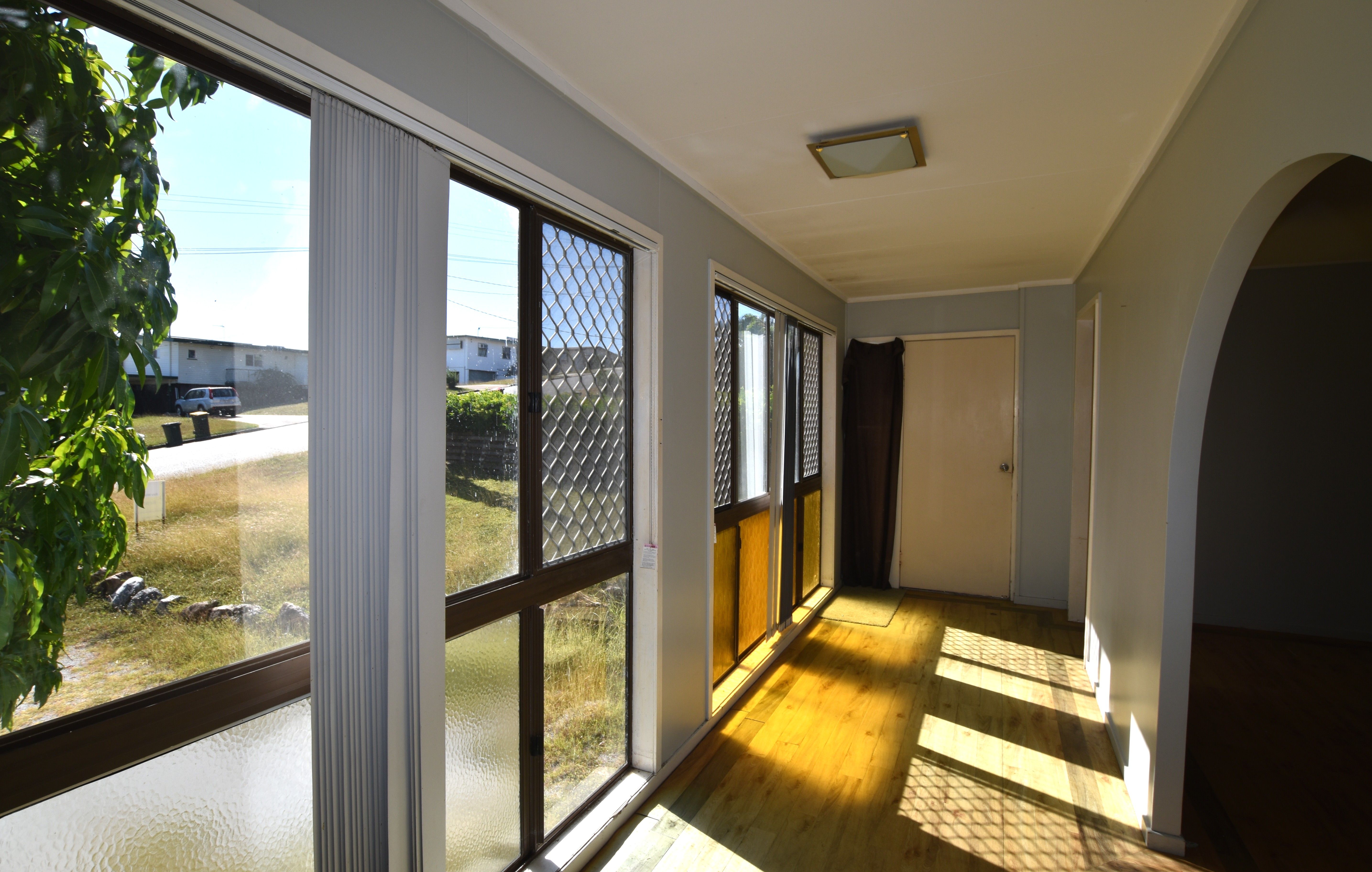 37 Flinders Street, West Gladstone, QLD 4680