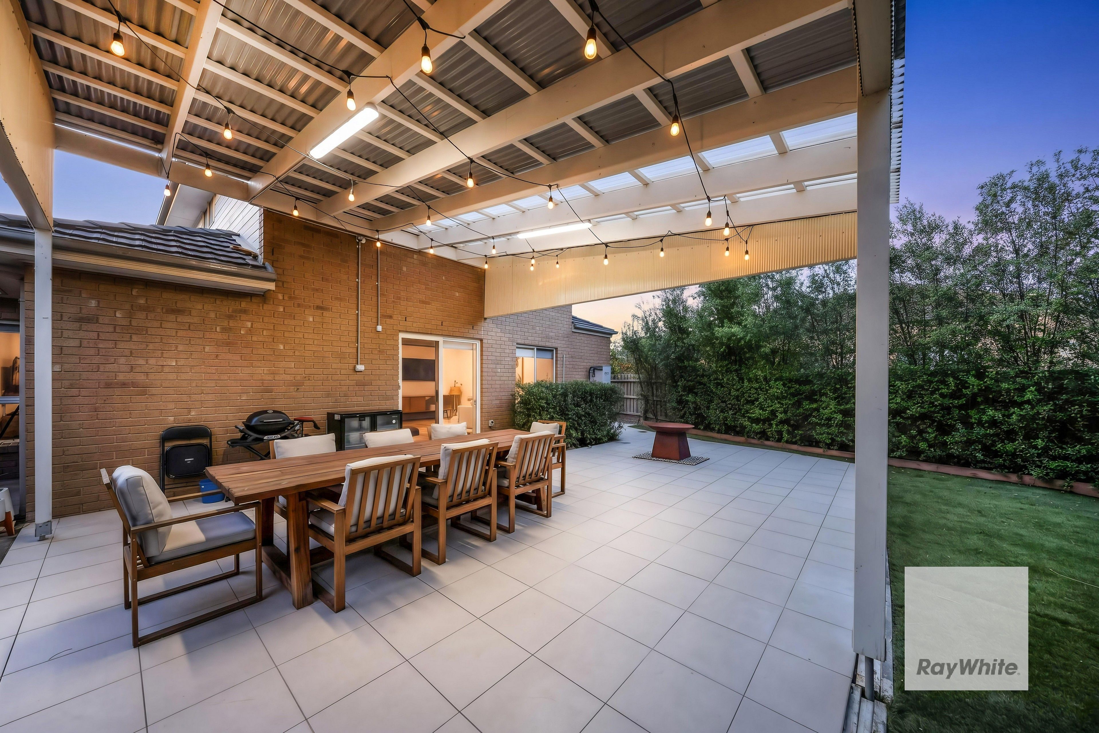 24 Garnet Way — photo 15 of 20