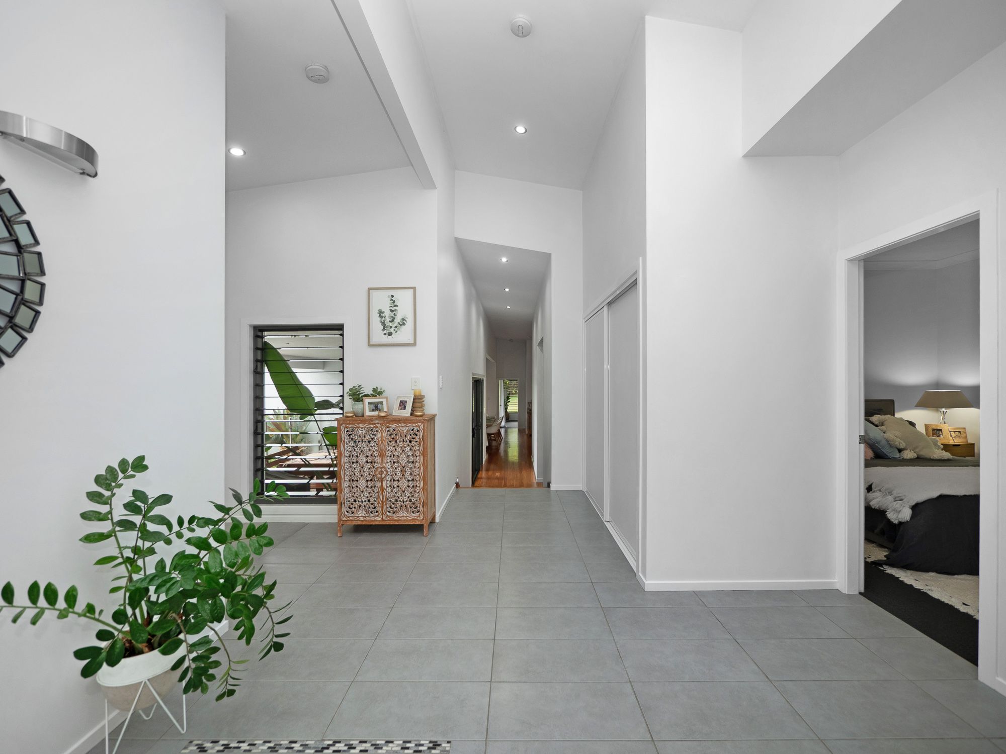 21 Julieanne Place — photo 4 of 30