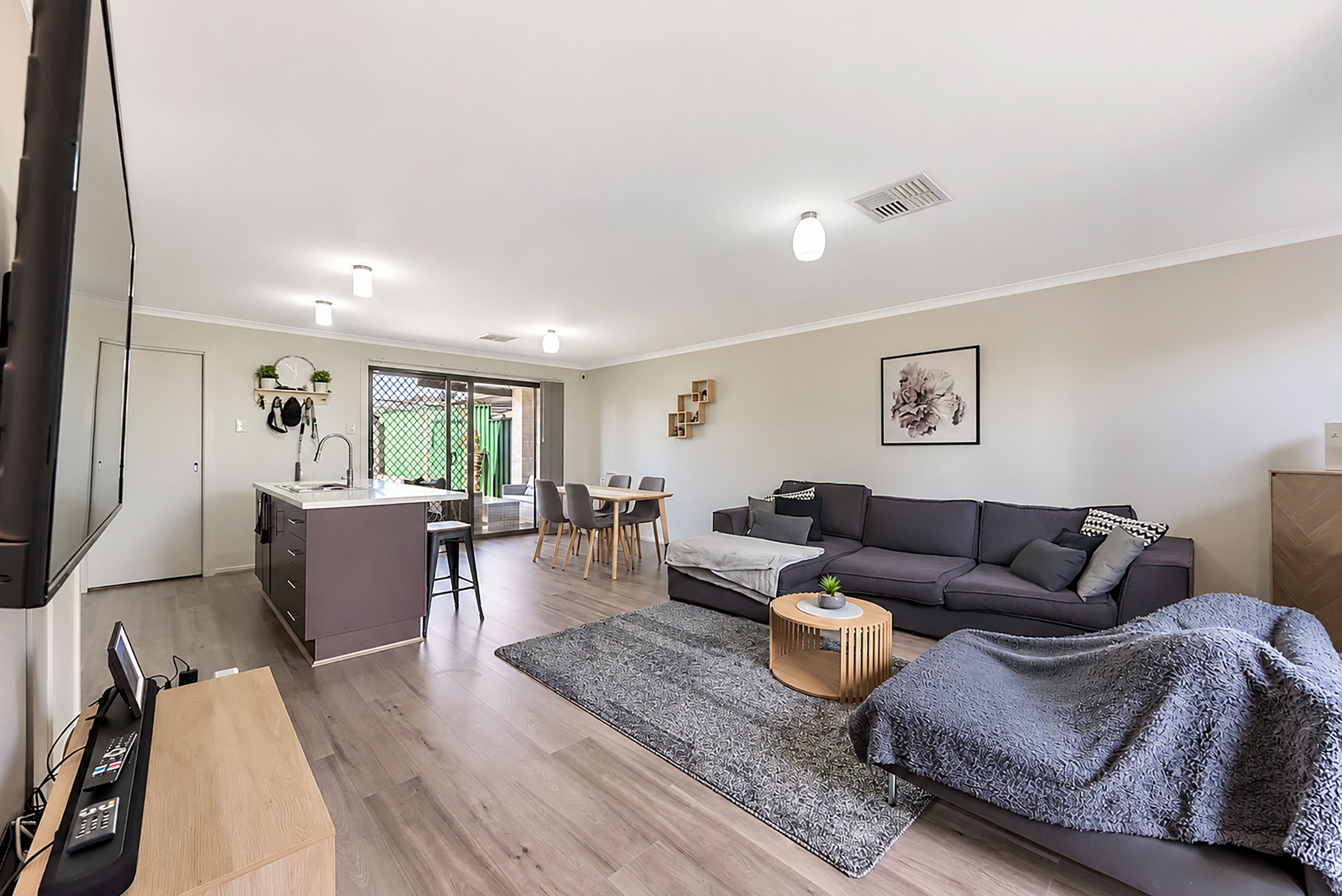 11 Bruno Drive — photo 4 of 10