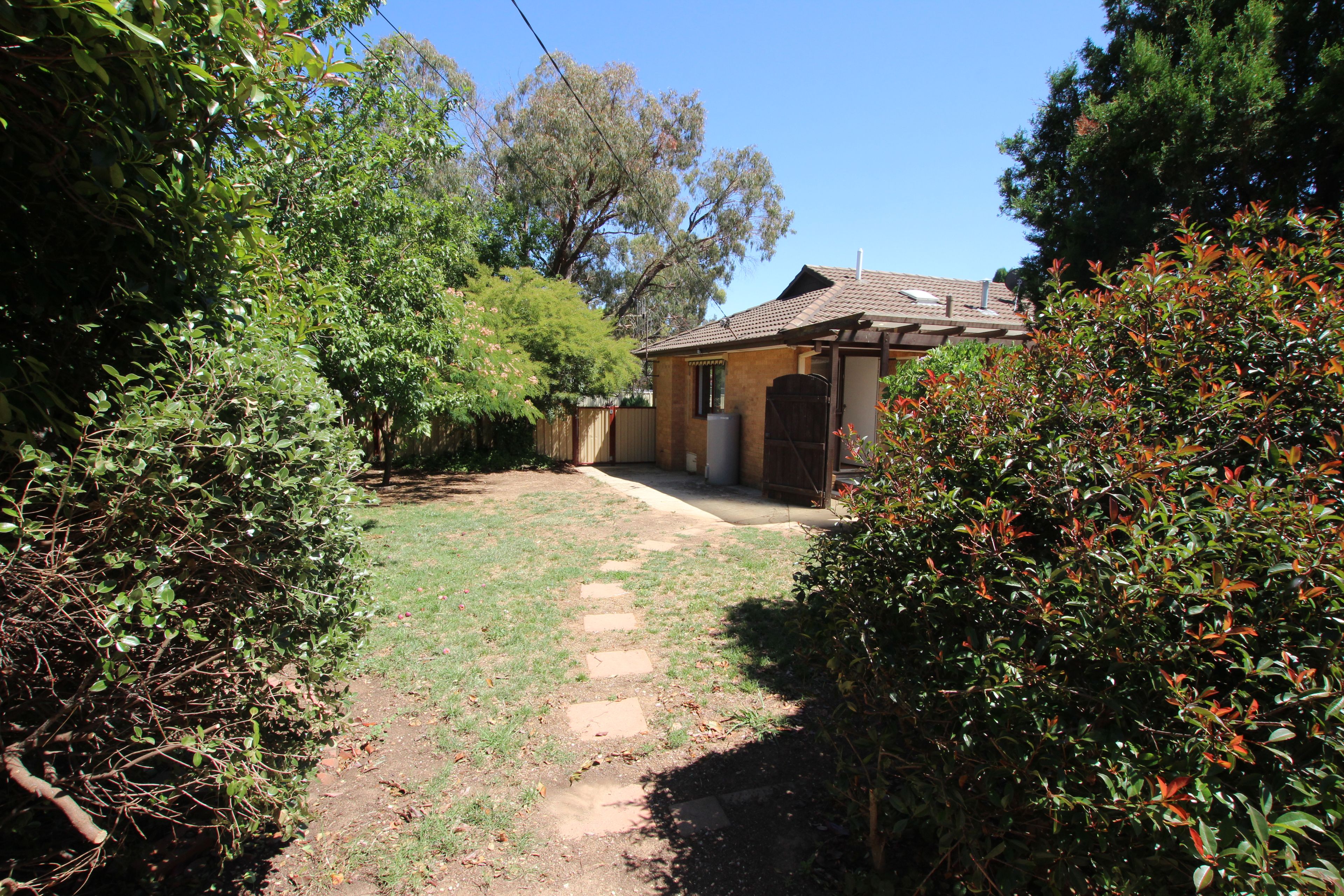 20 Diamantina Crescent — photo 23 of 24