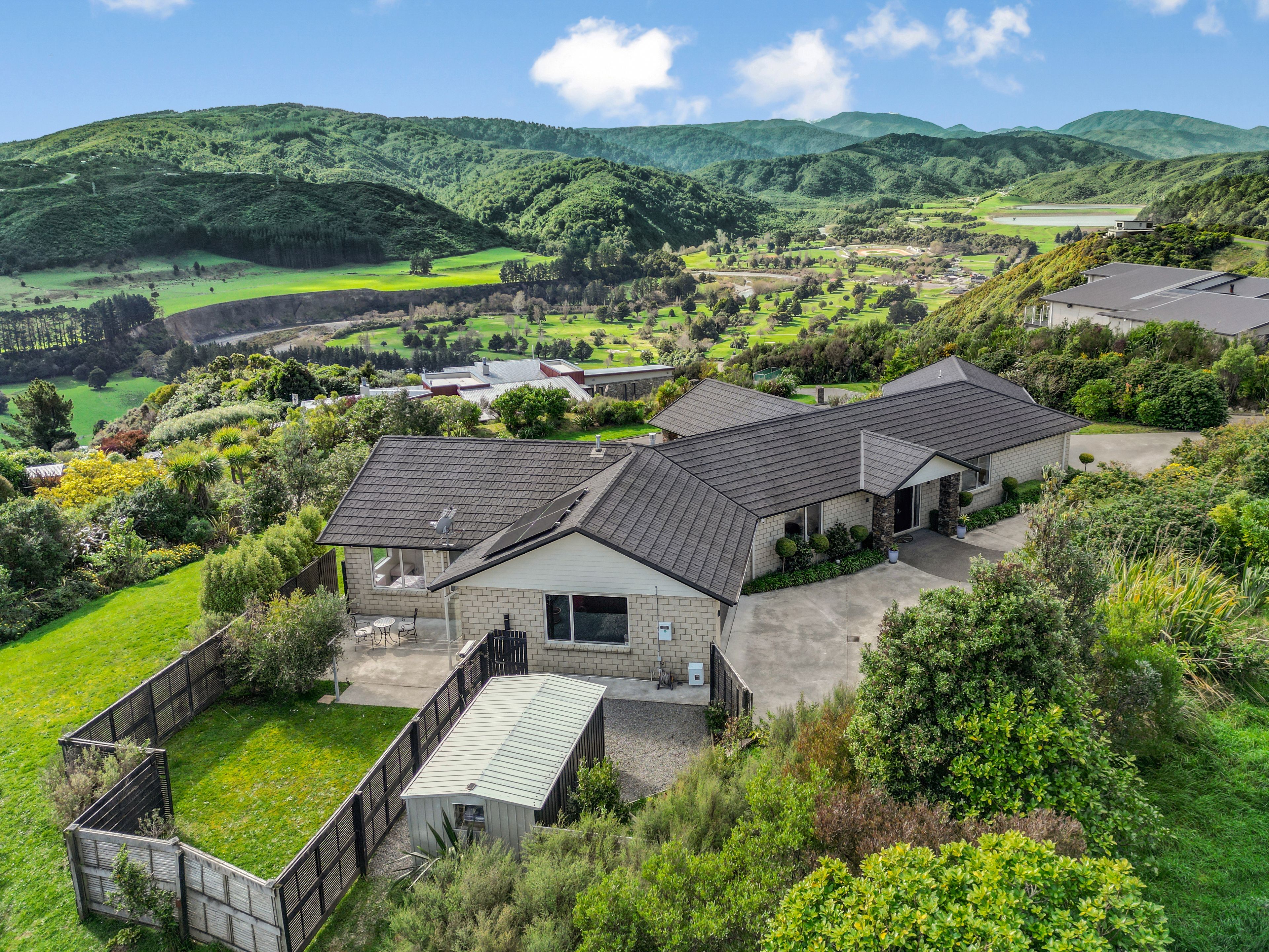 56 Mount Marua Way, Timberlea, Upper Hutt City 5018 House for Sale