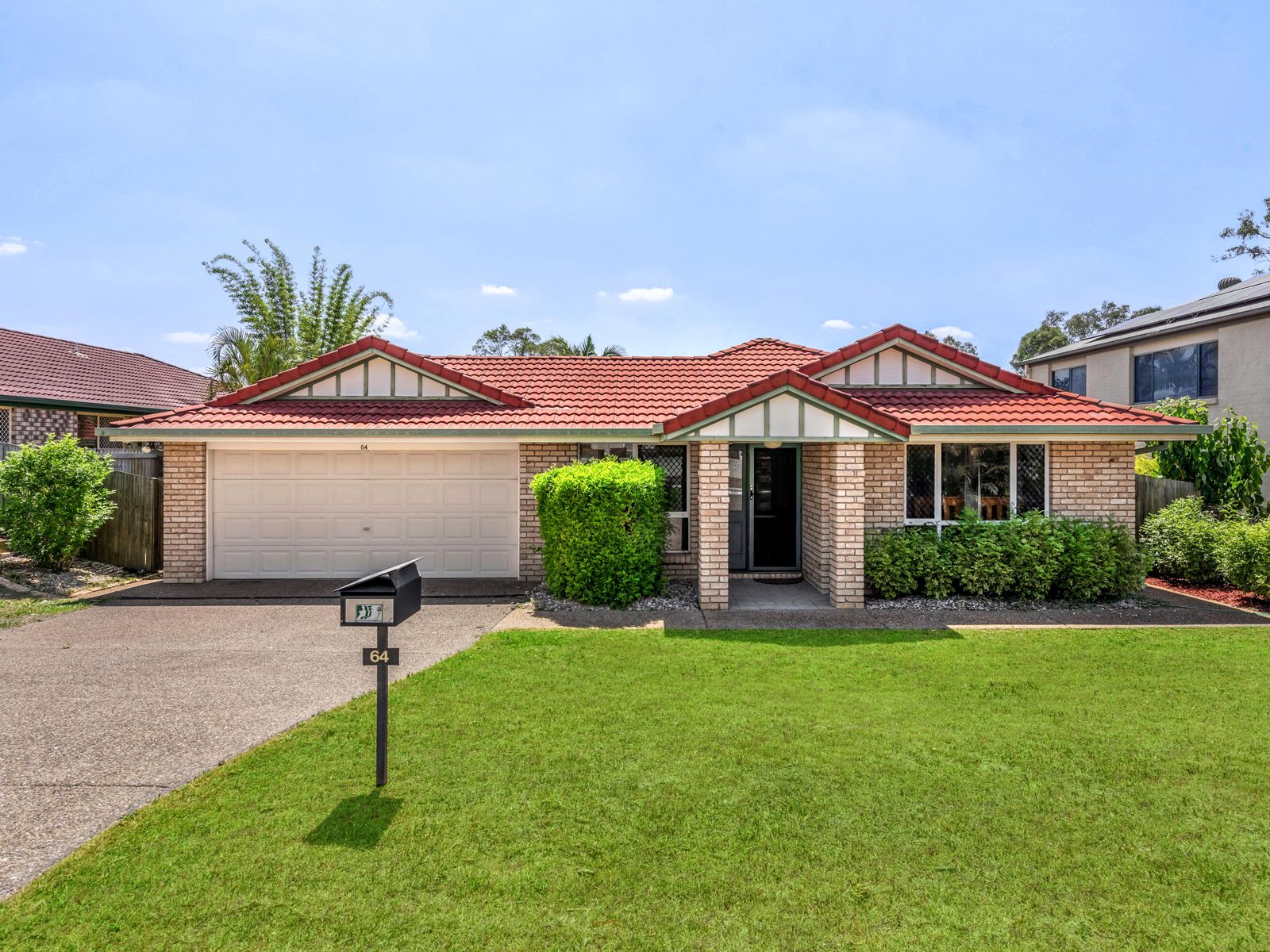64 Oakmont Avenue, Oxley, QLD 4075