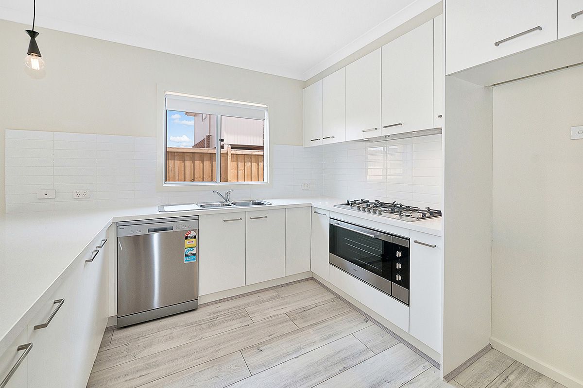 13 Simmental Drive, Clyde North, VIC 3978