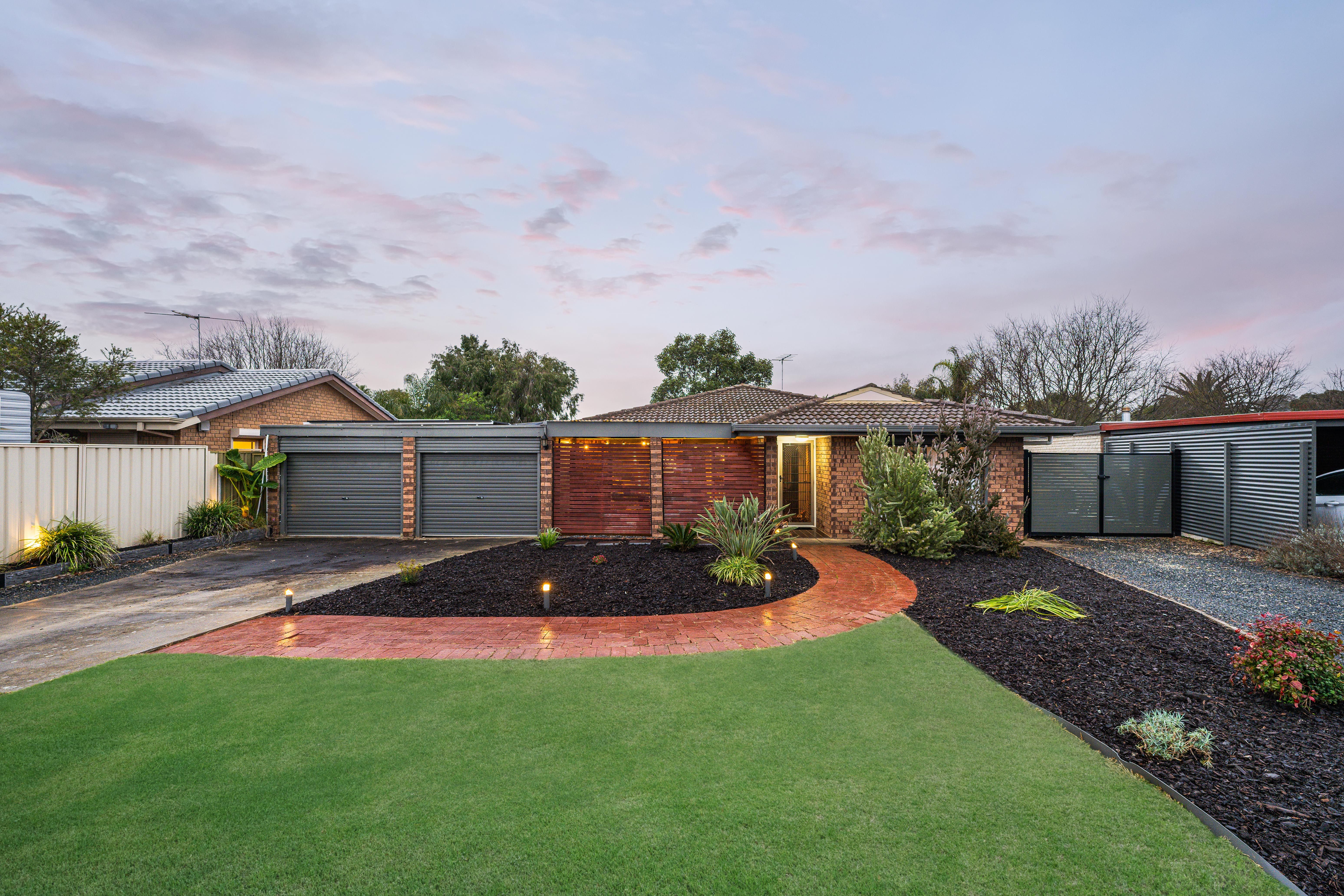 8 Zariba Court — photo from Ray White Prospect