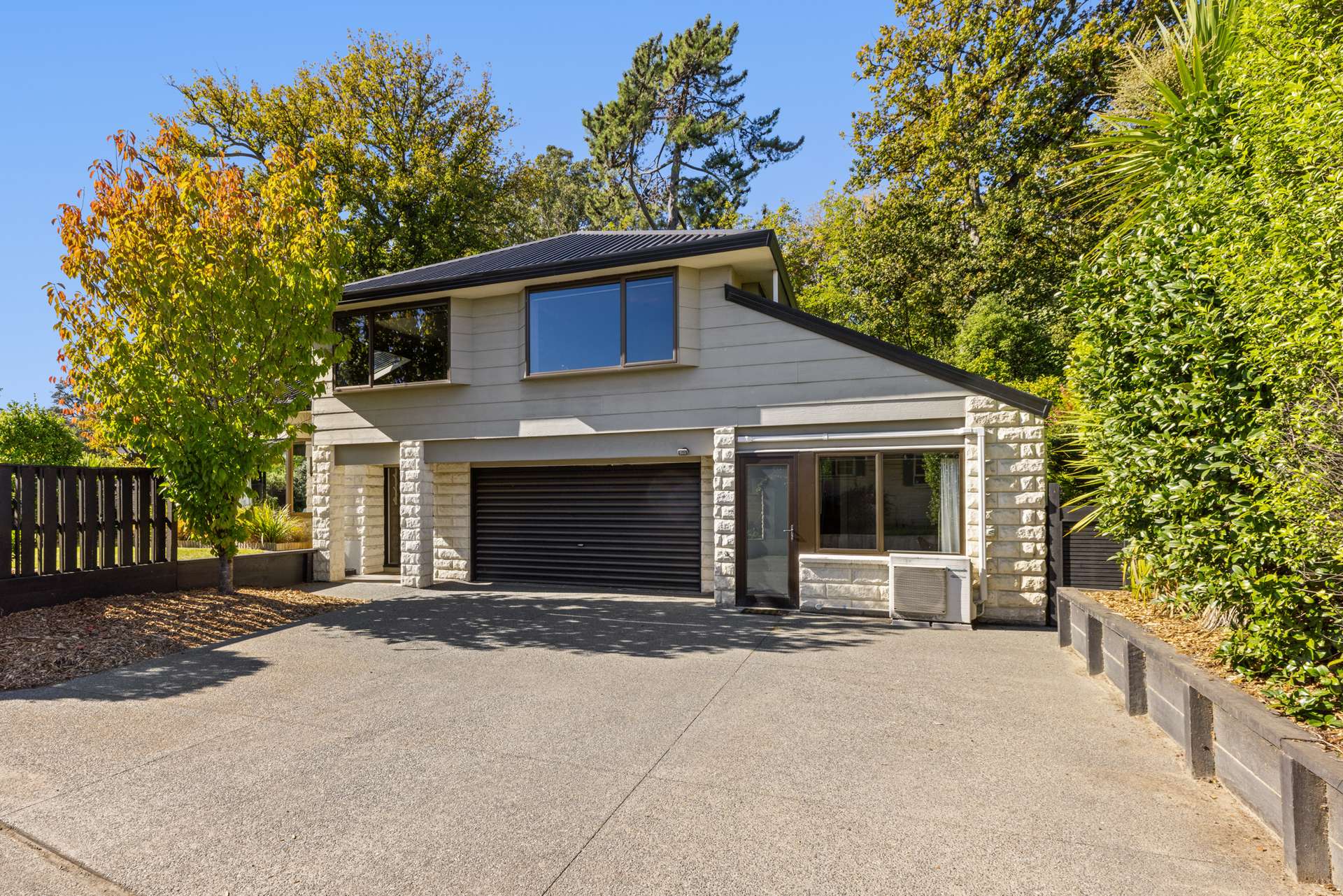 153 Cashmere Road photo 0