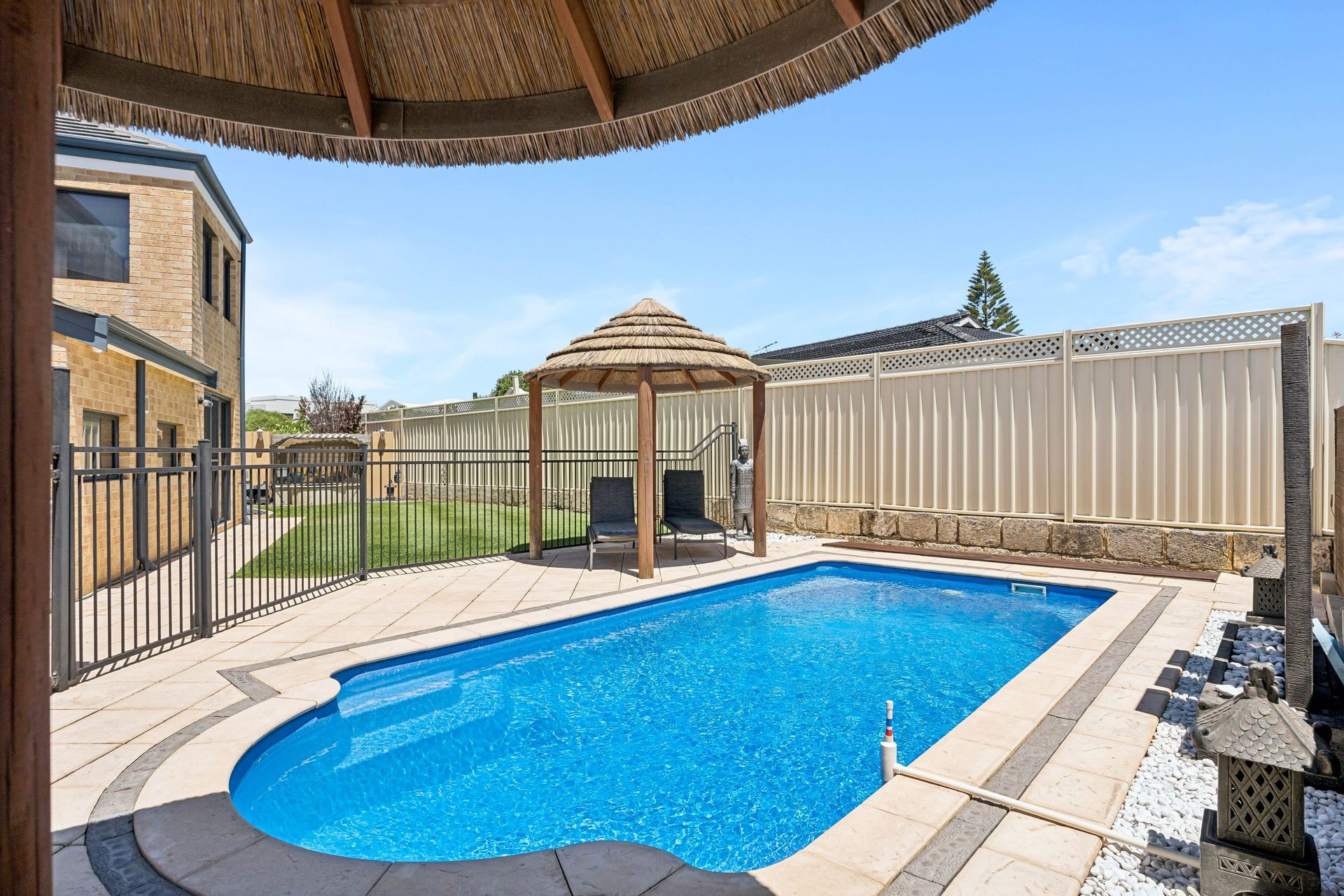10 Hornsby Court, Kallaroo, WA 6025