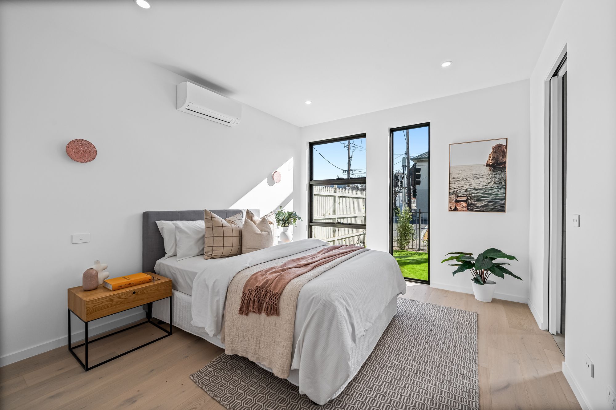 2A Hughes Street — photo 3 of 19