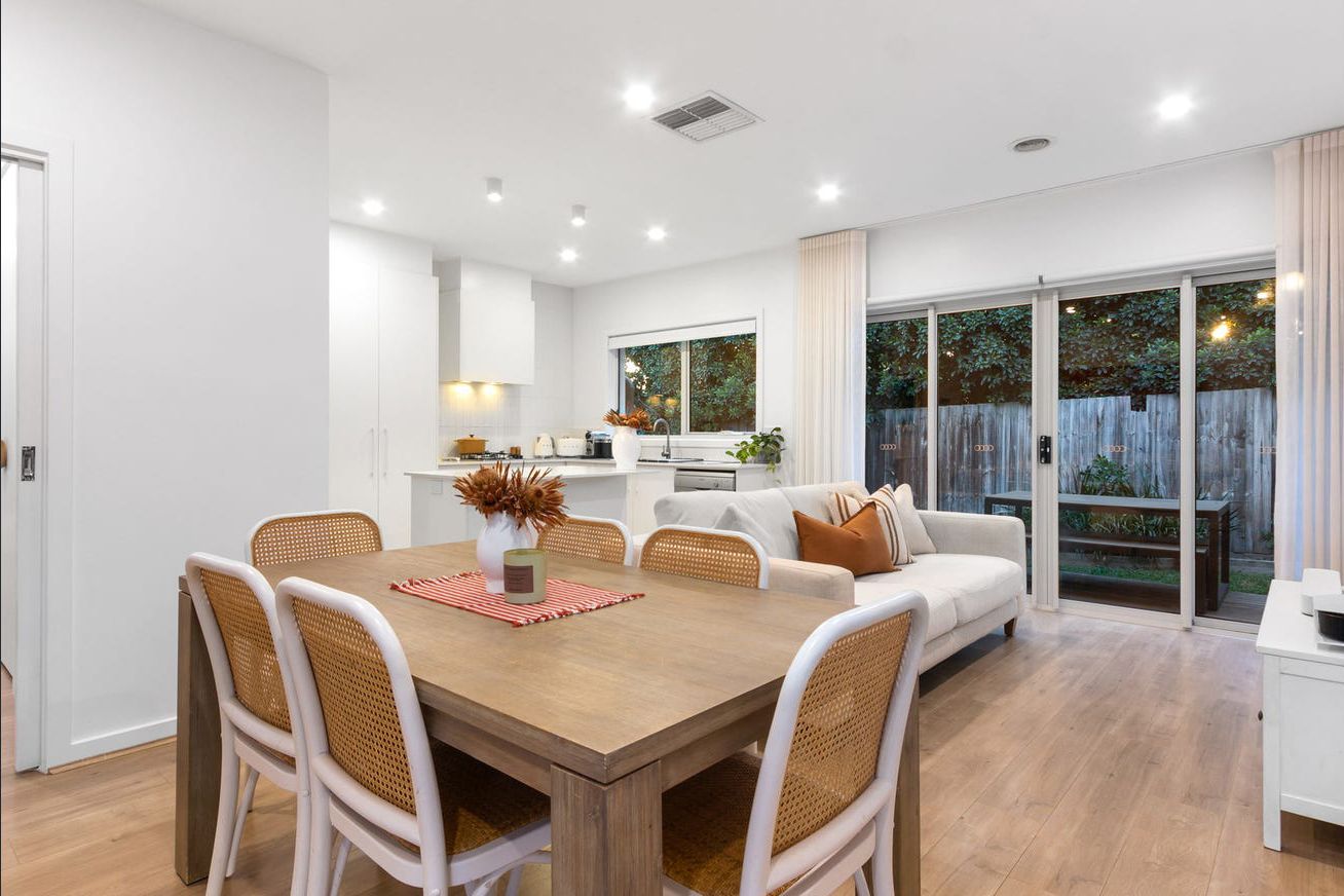 2/33 James Road — photo 4 of 9