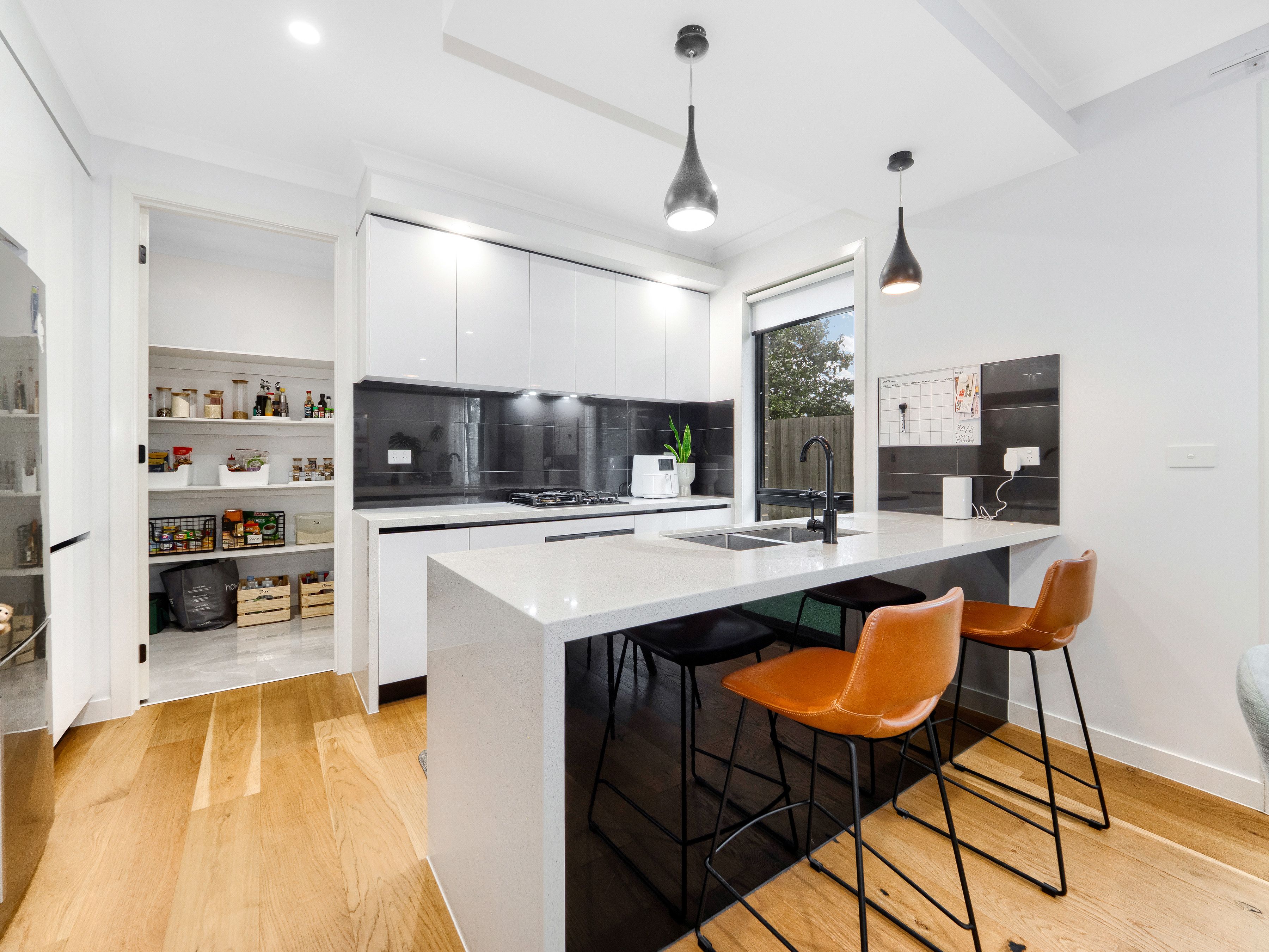 12a Cypress Court — photo 3 of 19