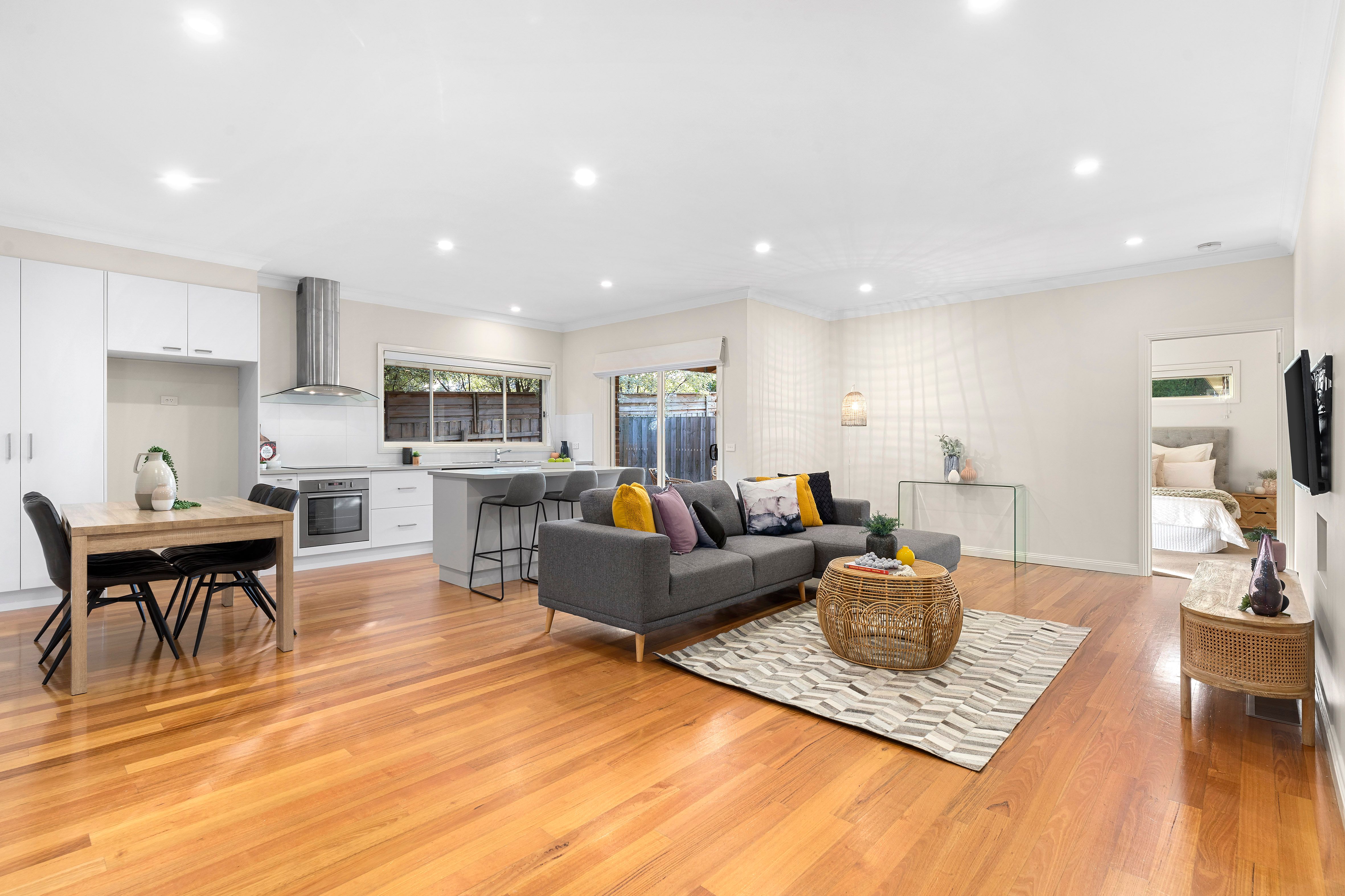2/3 Tanunda Close, Scoresby, VIC 3179