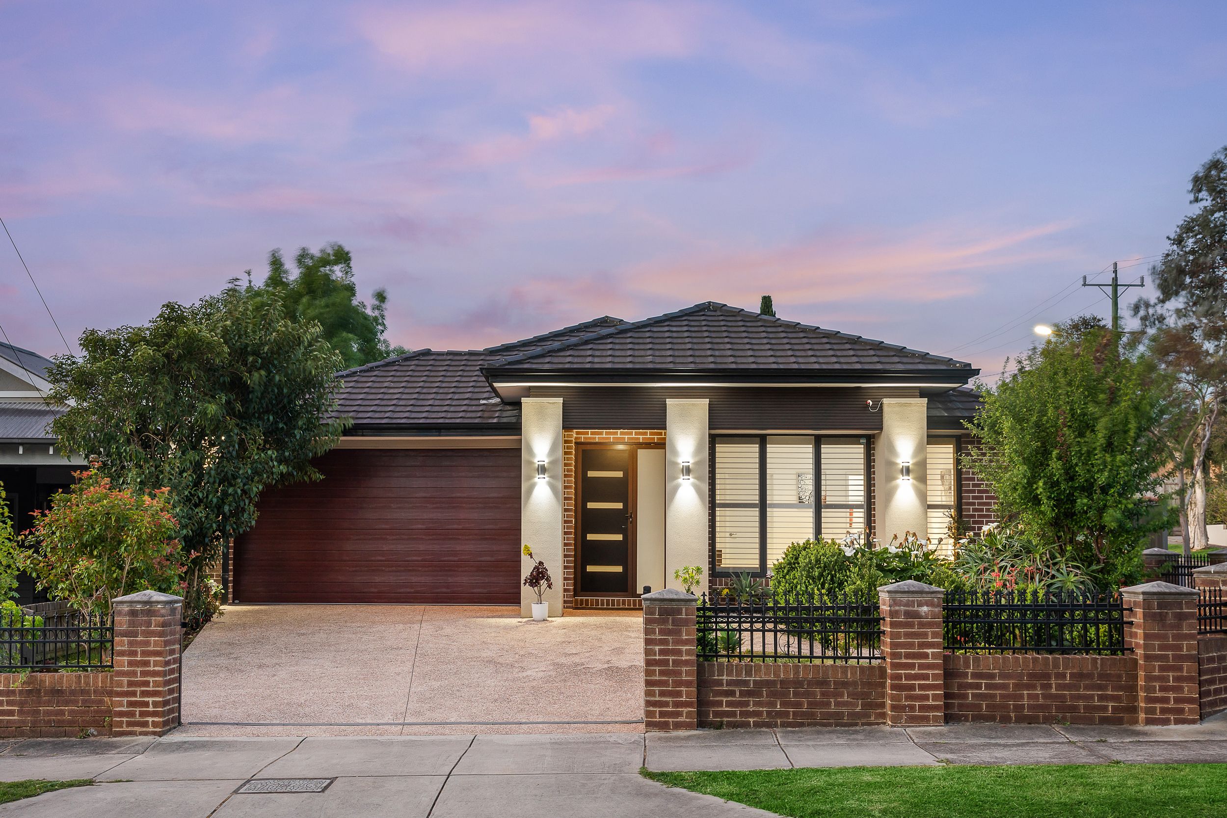 19 Edinburgh Road — photo from Ray White Burwood
