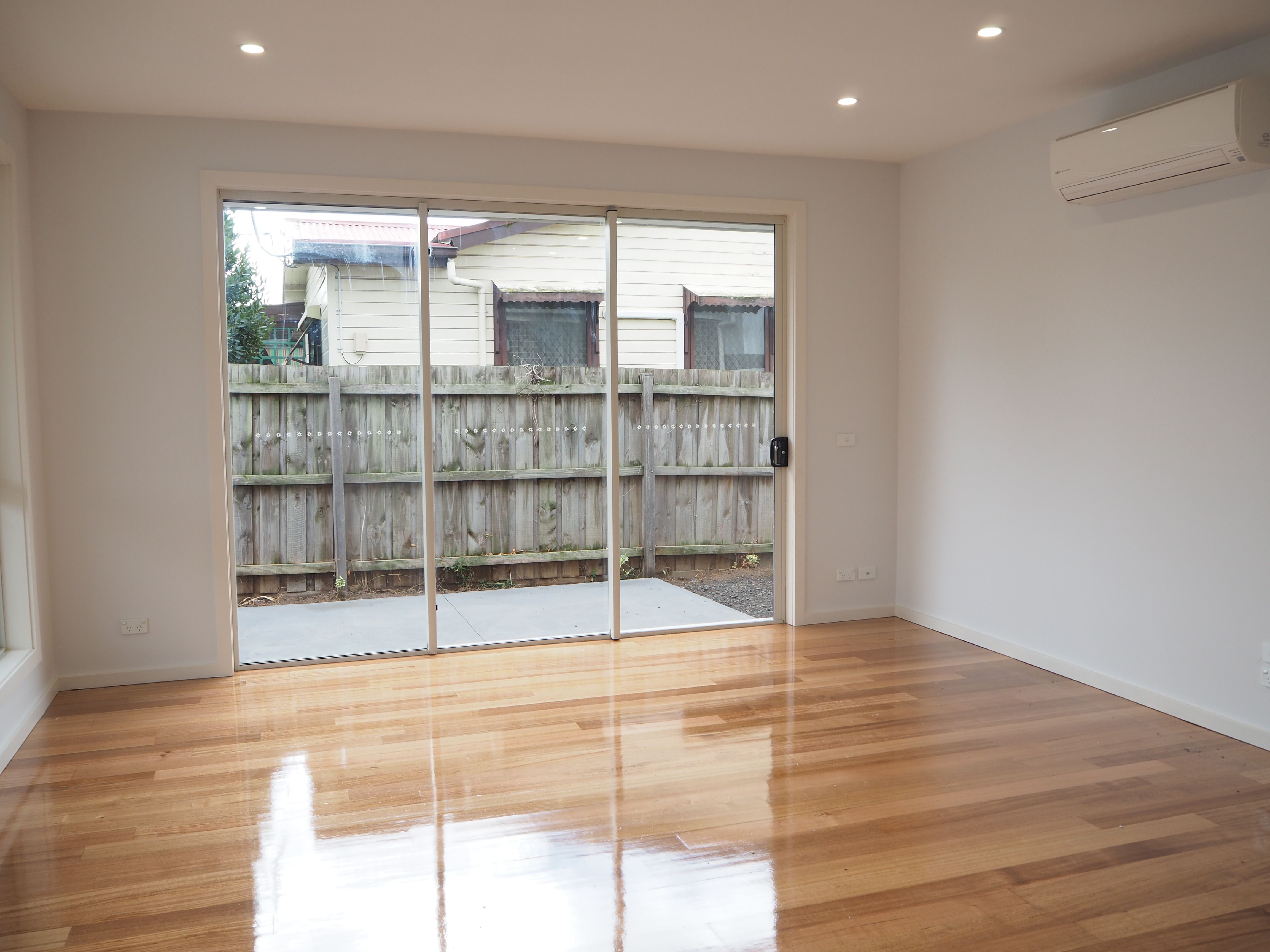 1/14 Acheron Avenue, Reservoir, VIC 3073