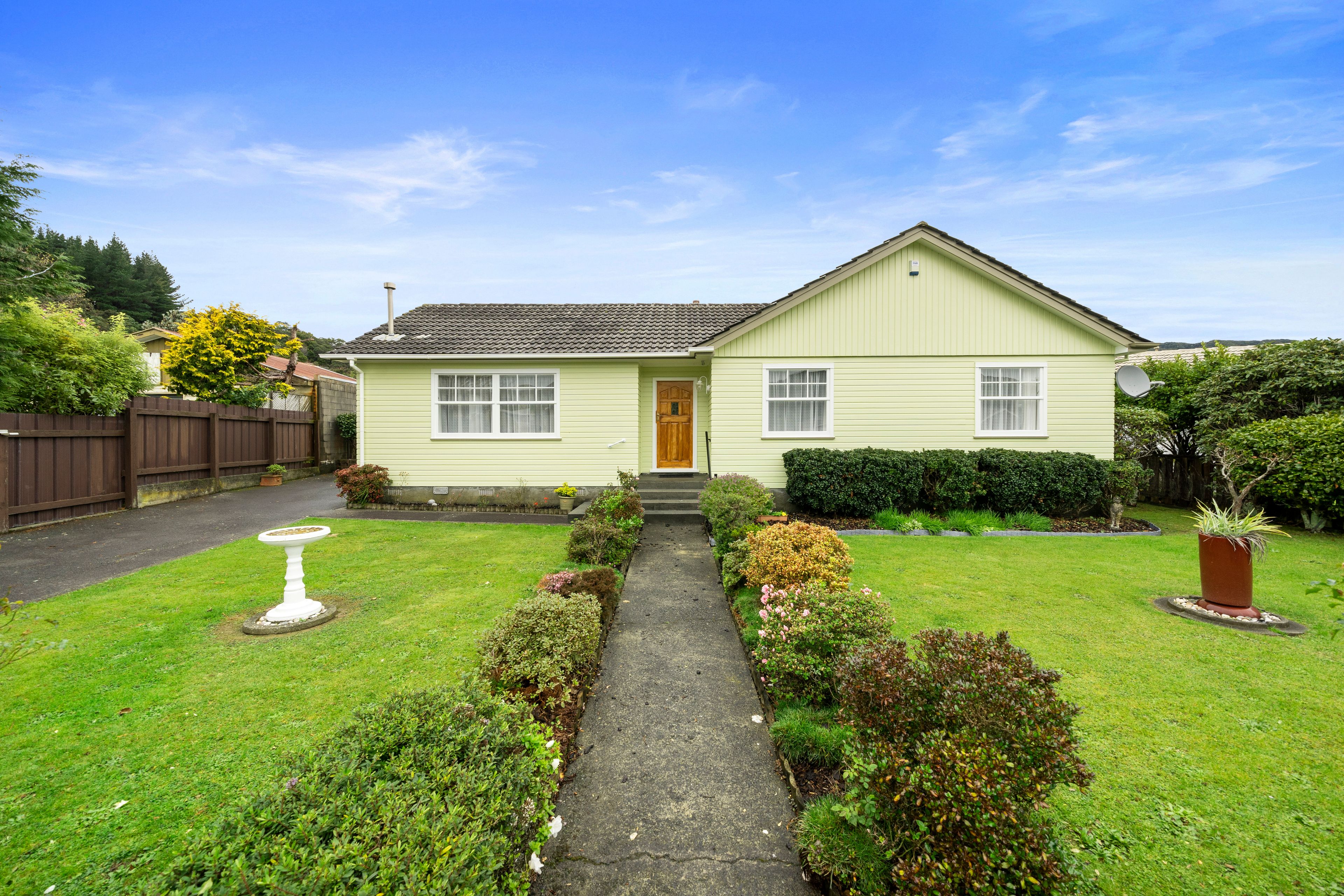 6 Mataura Grove, Wainuiomata, Lower Hutt City 5014 Sold House Ray