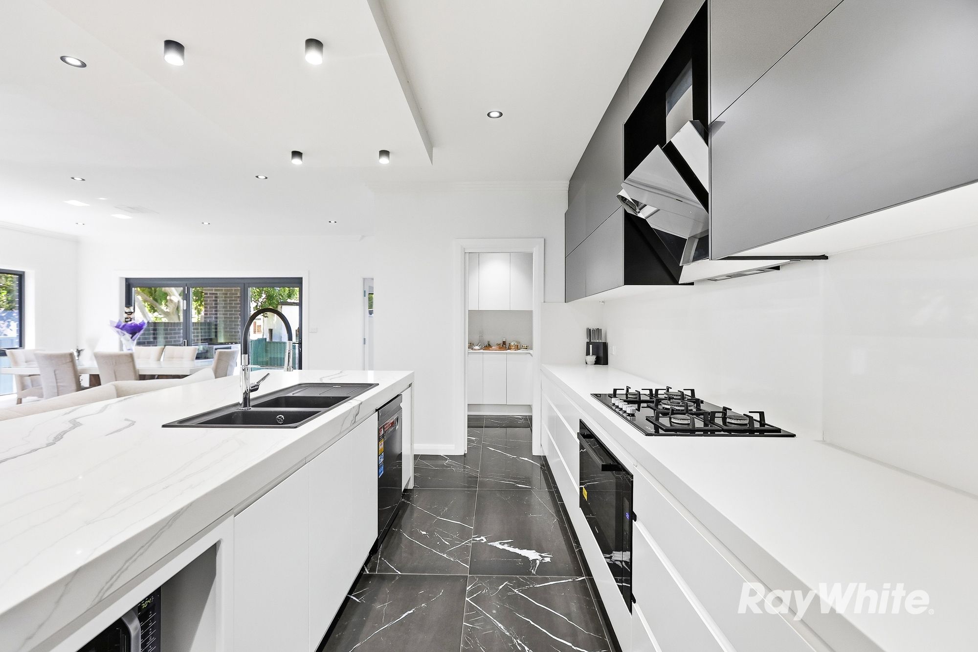 6 Nathan Crescent, Dean Park, NSW 2761