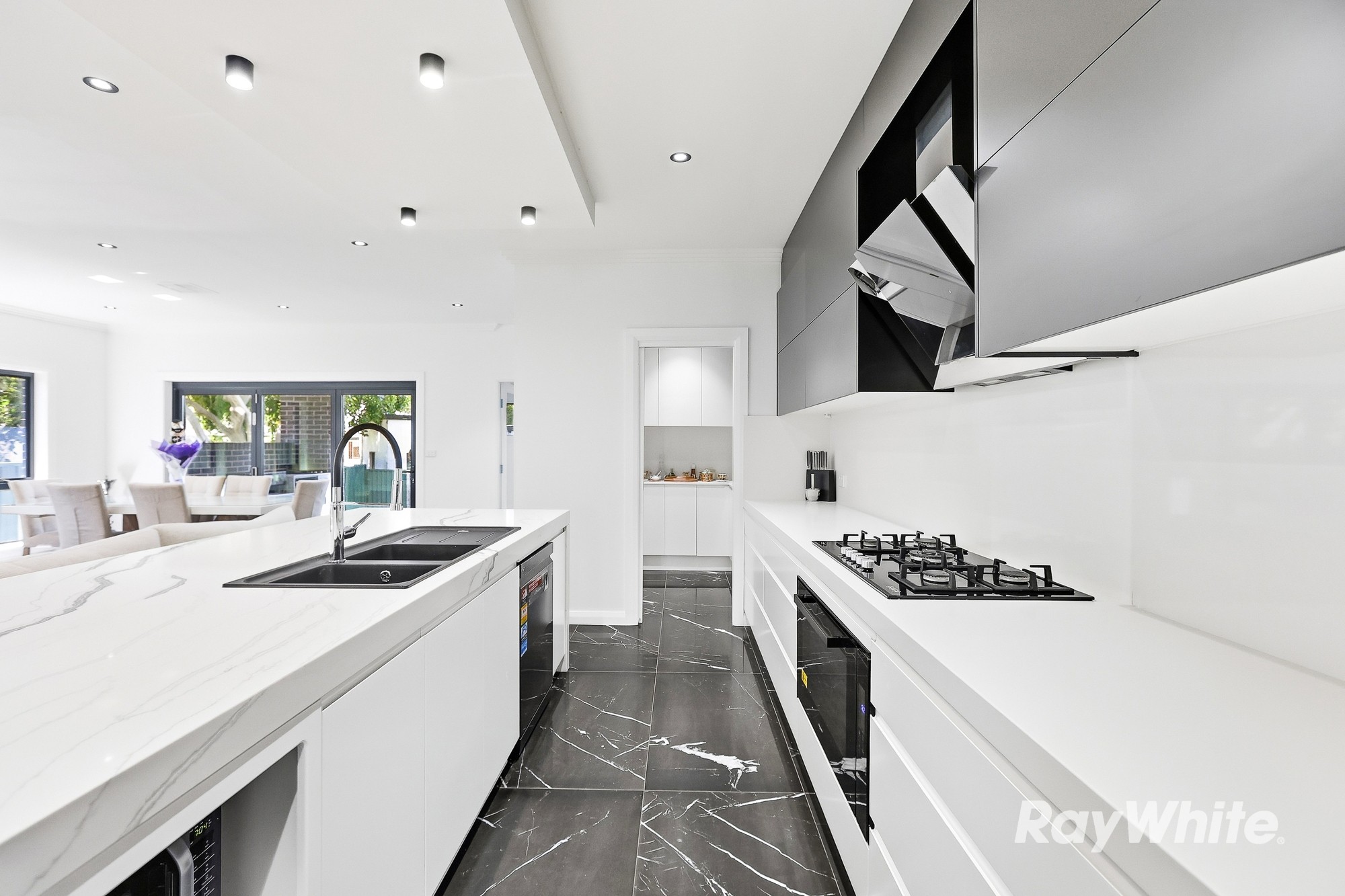6 Nathan Crescent, Dean Park, NSW 2761