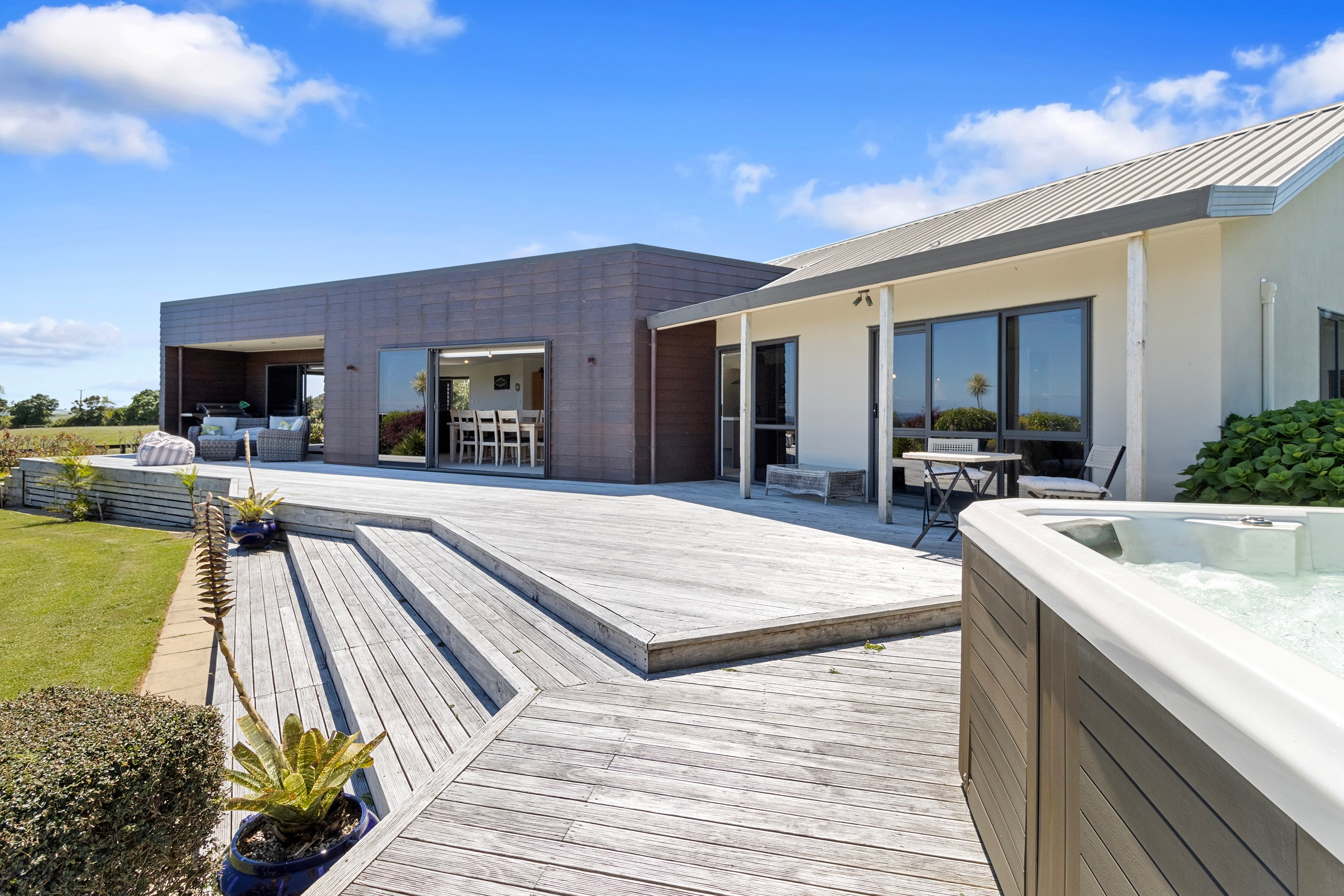 236 Koru Road, Omata, New Plymouth District