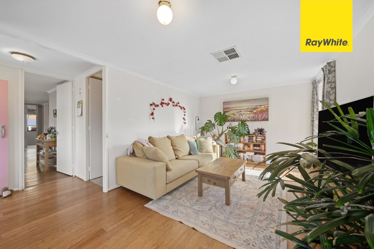 19 Maidment Place, Kambah, ACT 2902