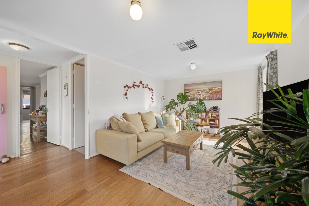 19 Maidment Place, Kambah, ACT 2902
