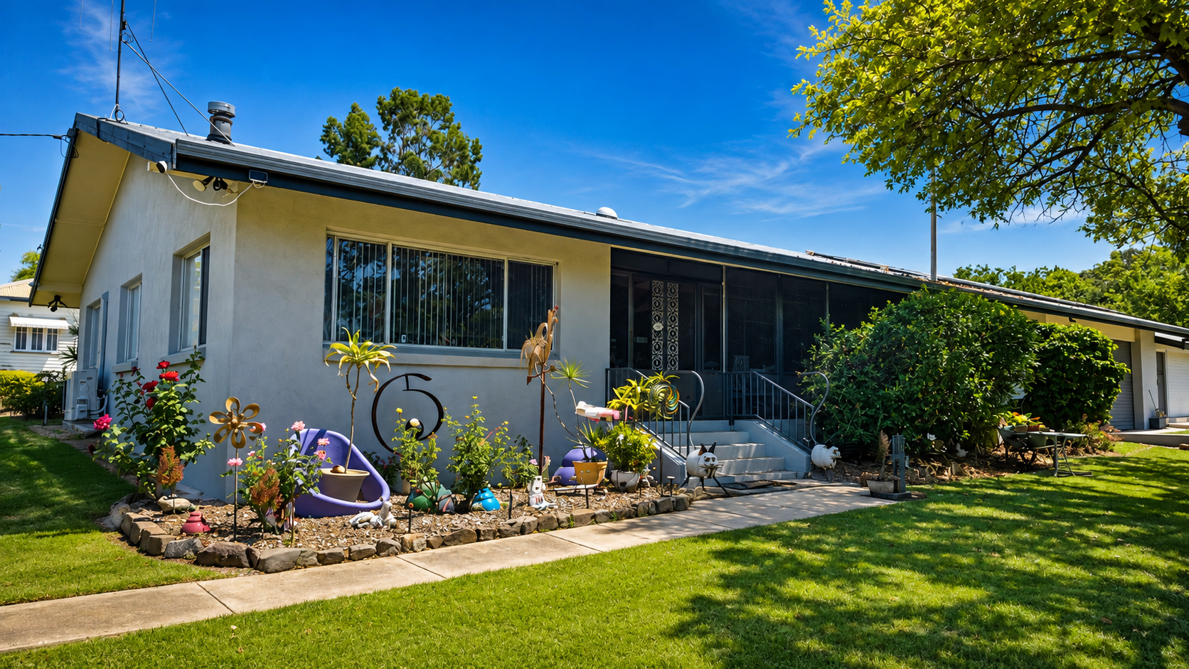 6 Fielding Street — photo from Ray White Rural Gayndah