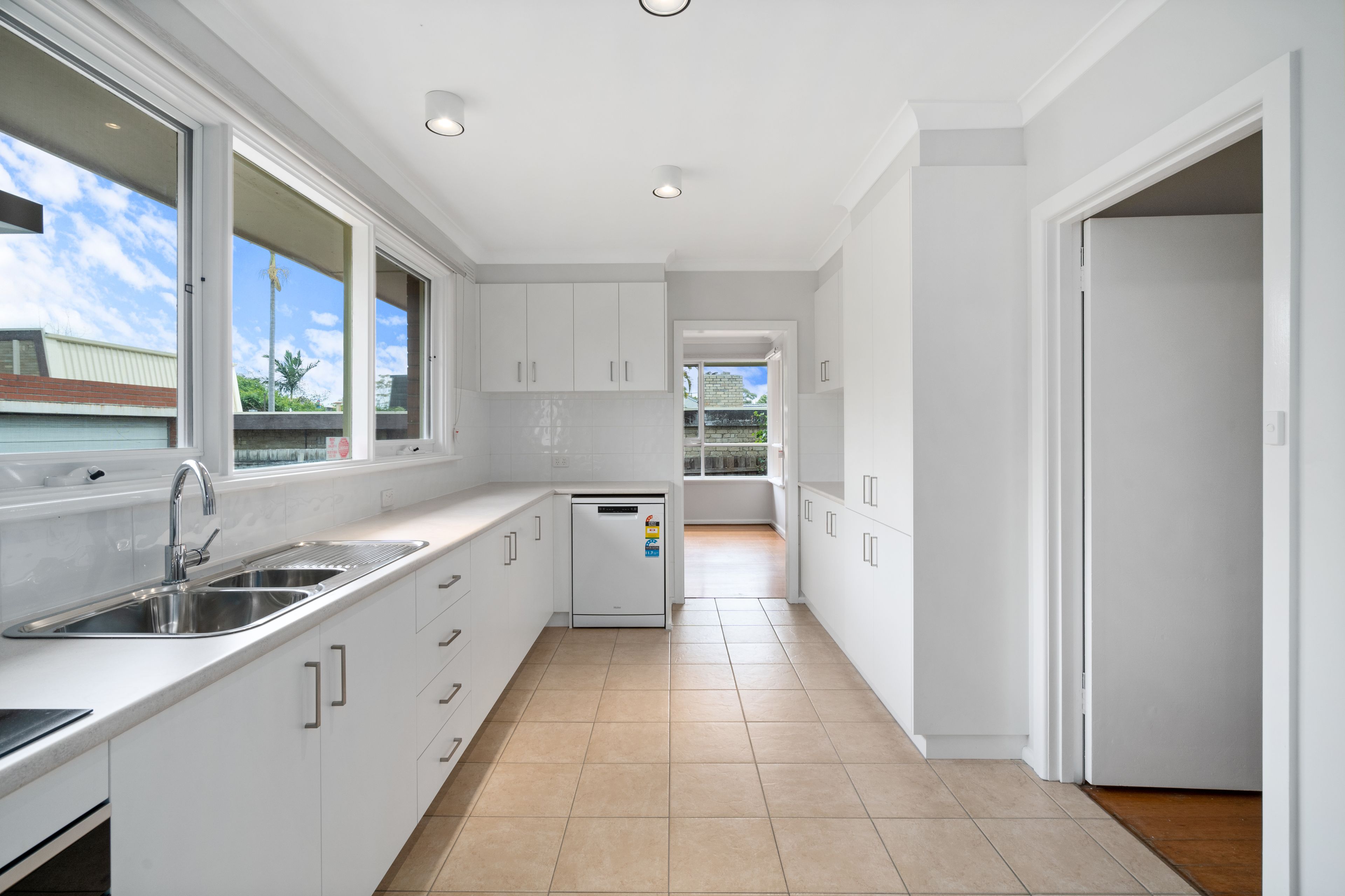 18 Jacks Avenue, Dingley Village, VIC 3172