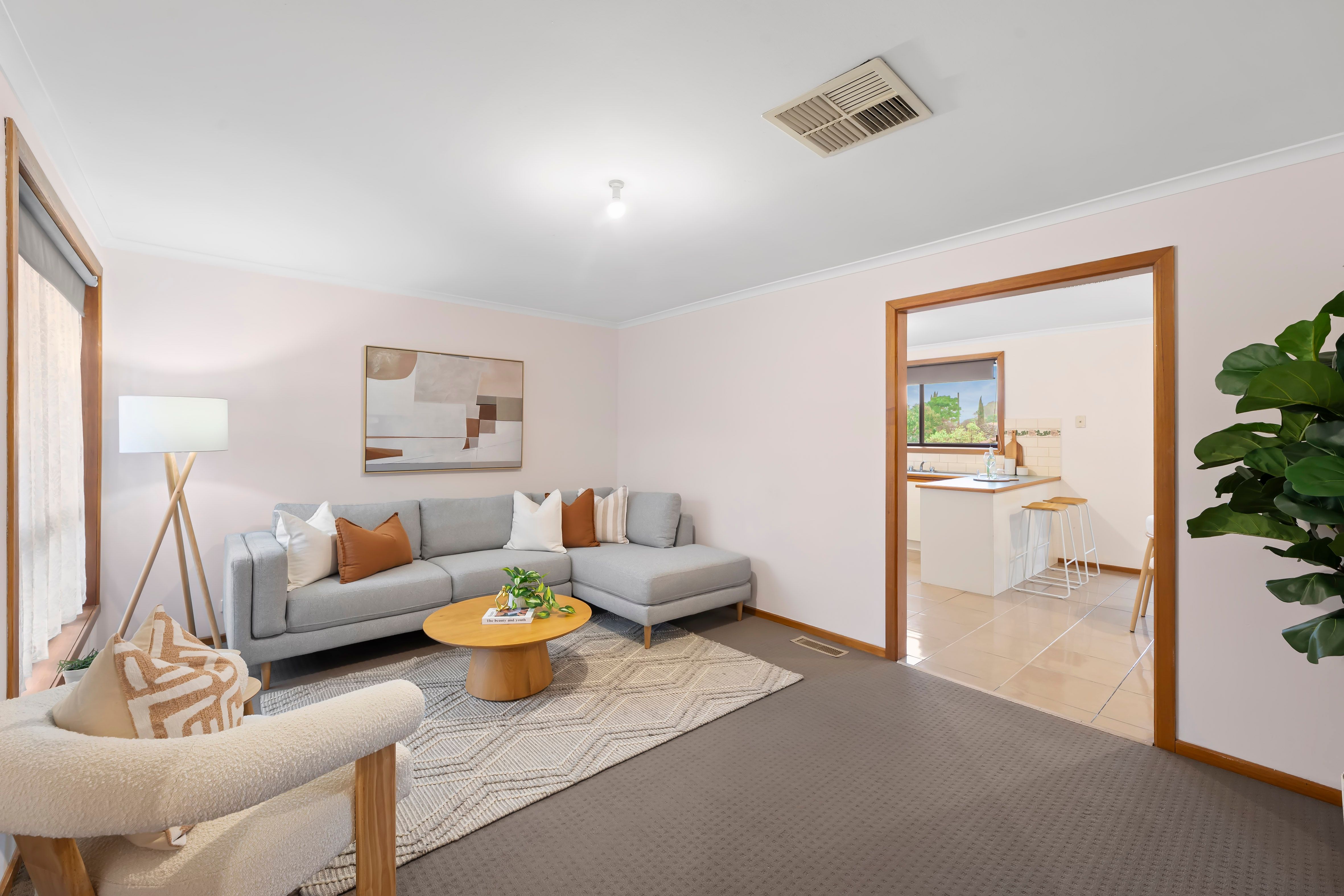 1/61 Bowman Drive, Mill Park, VIC 3082