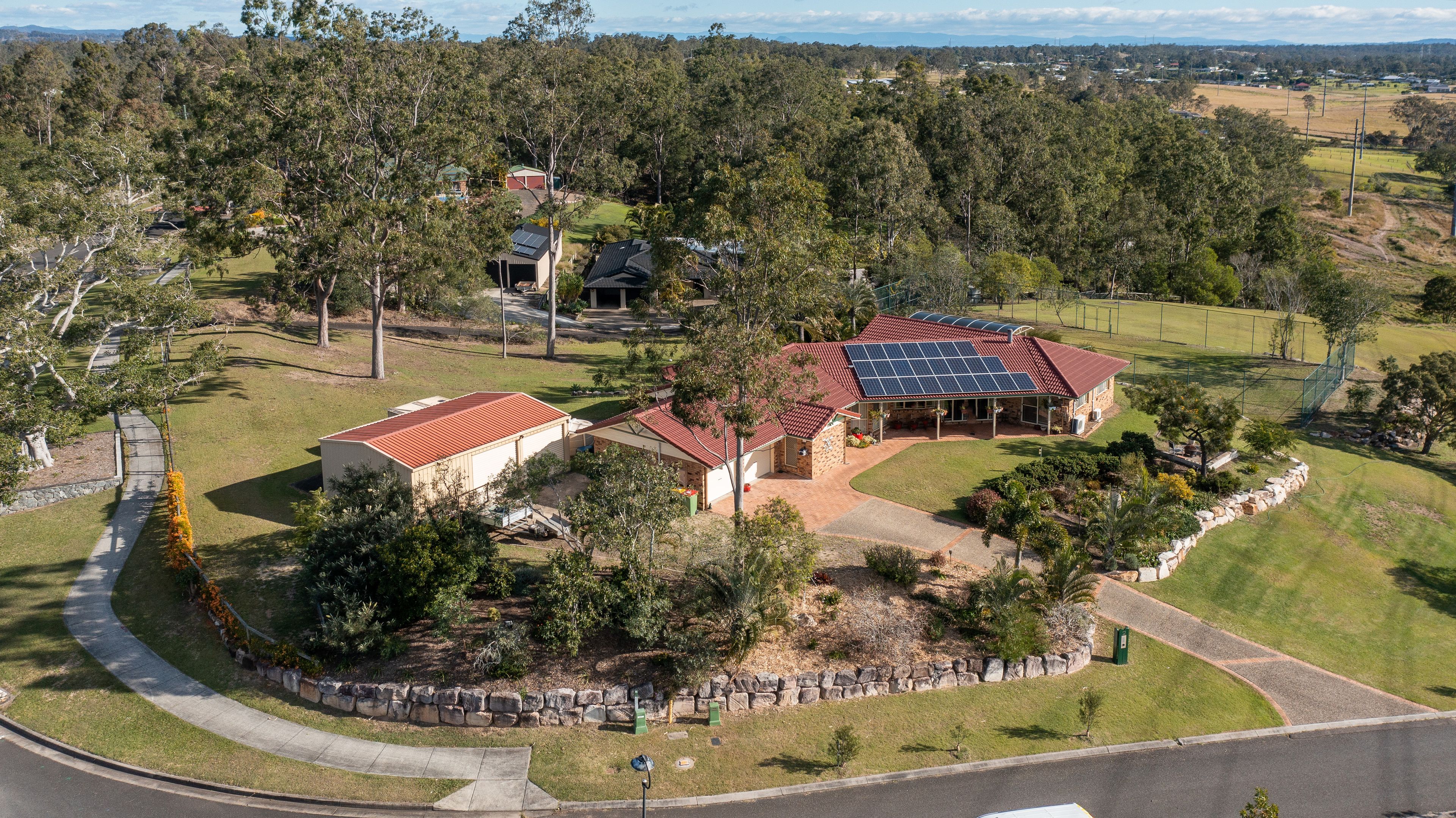 2 Paluma Place, Karalee, QLD 4306