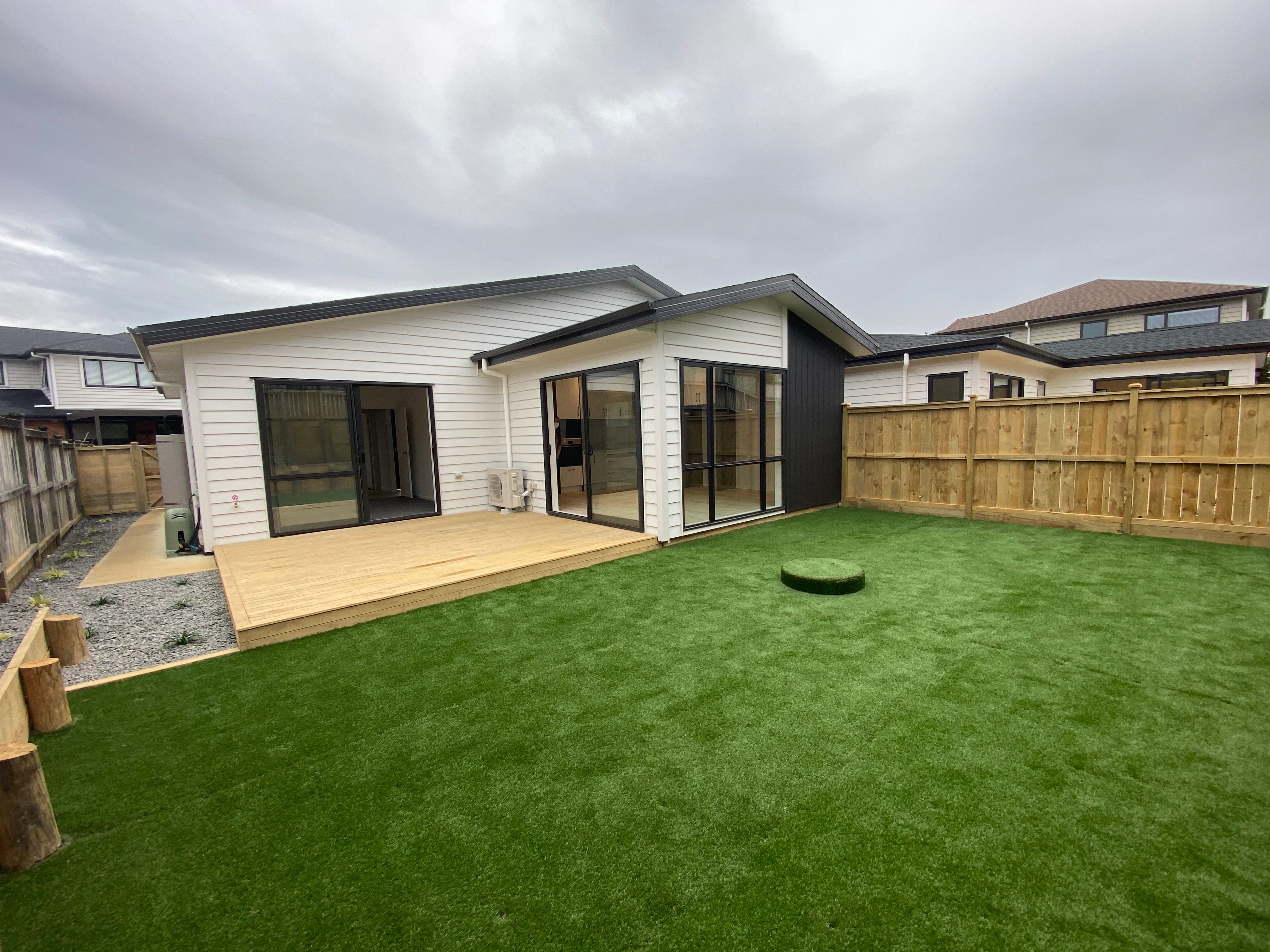 43A Huntington Park Drive, Greenhithe, North Shore City