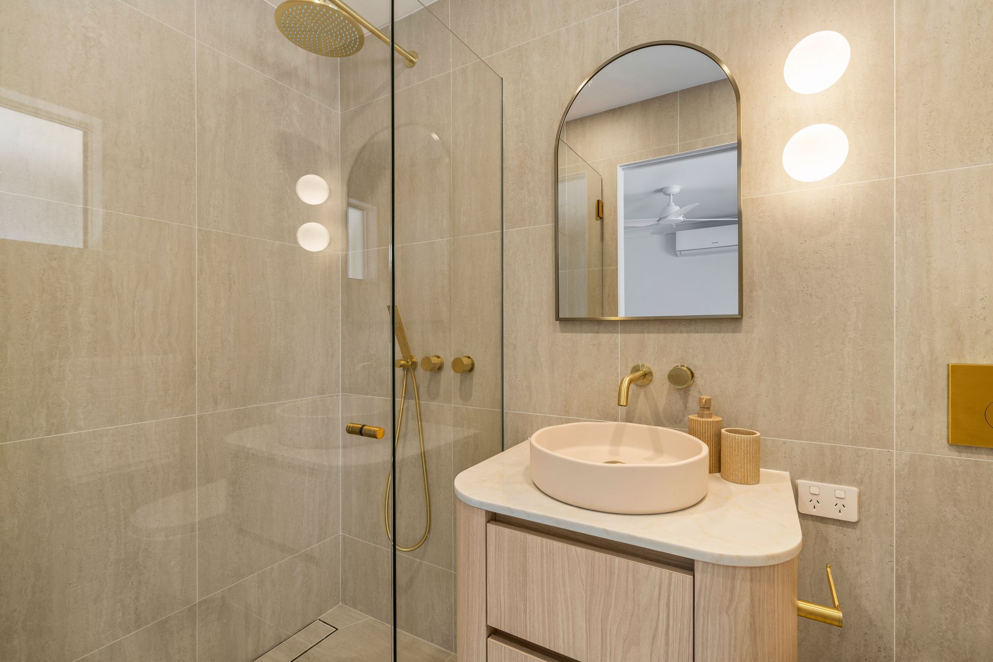 19 Cairngorm Street — photo 14 of 28