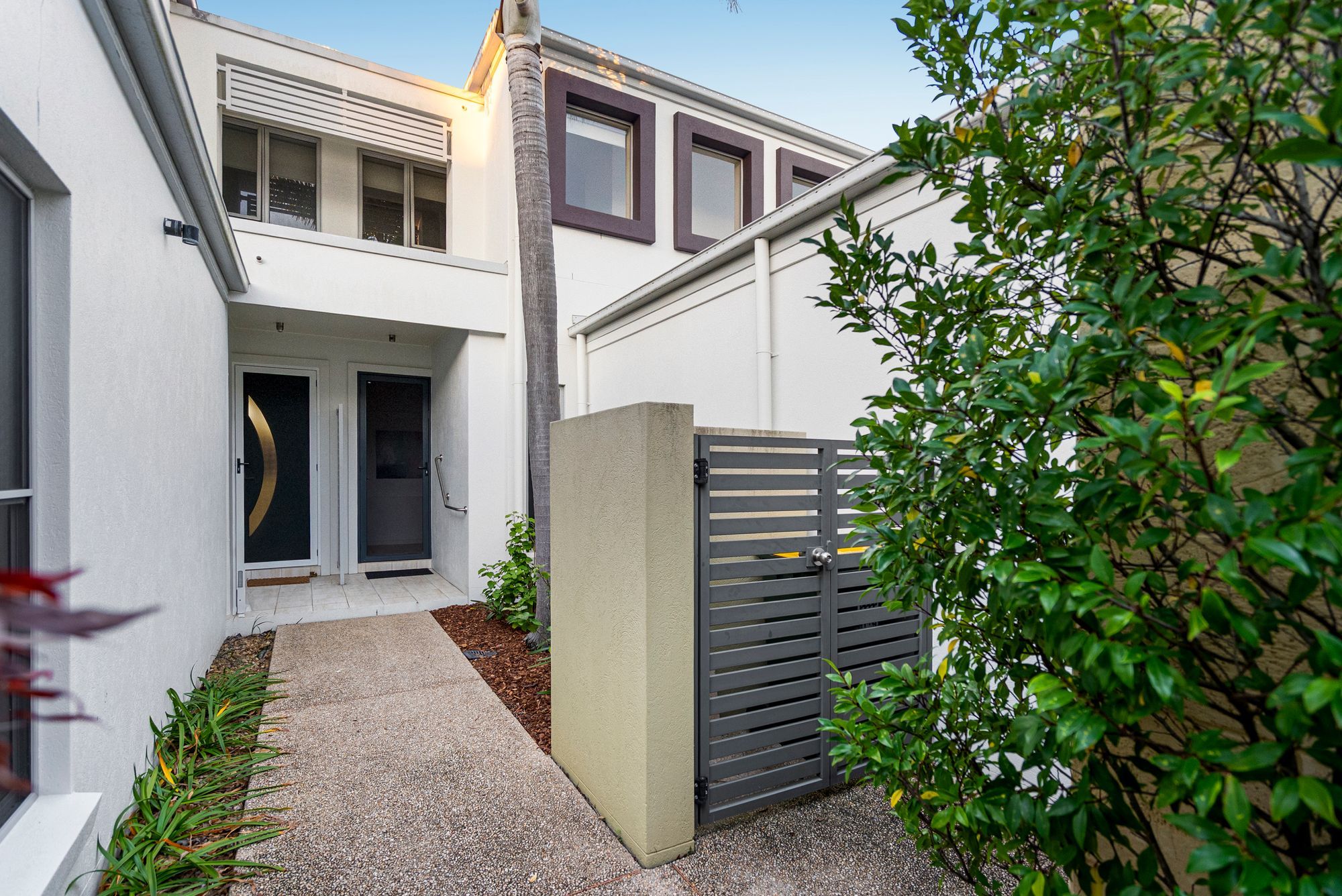 3045 Everglade Avenue, Carrara, QLD 4211