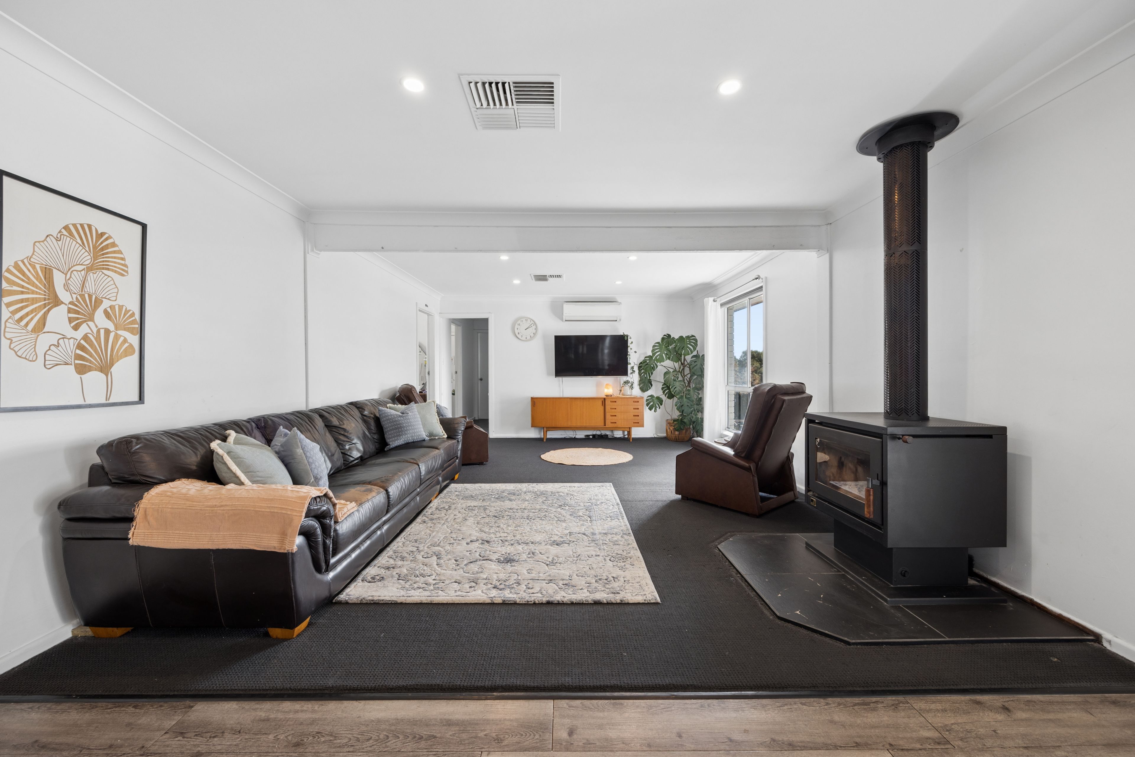 102 Willawong Street — photo 5 of 29