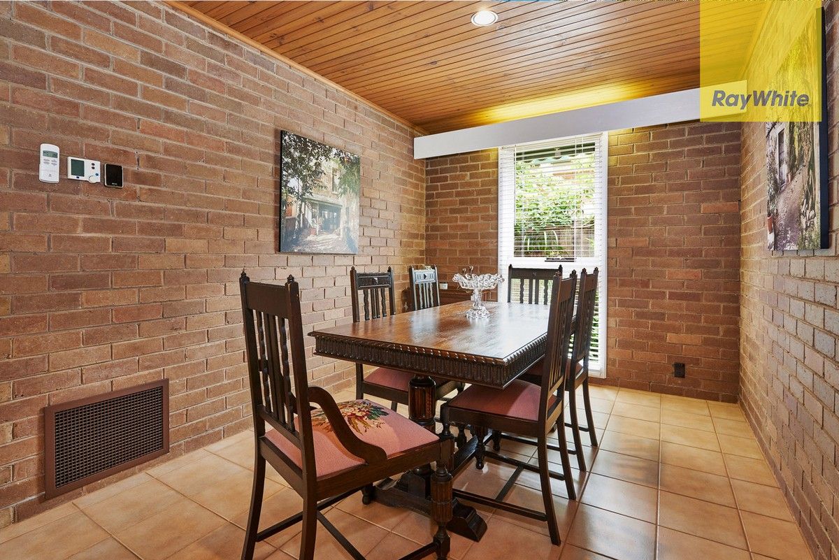 11 Beckenham Drive — photo 5 of 9