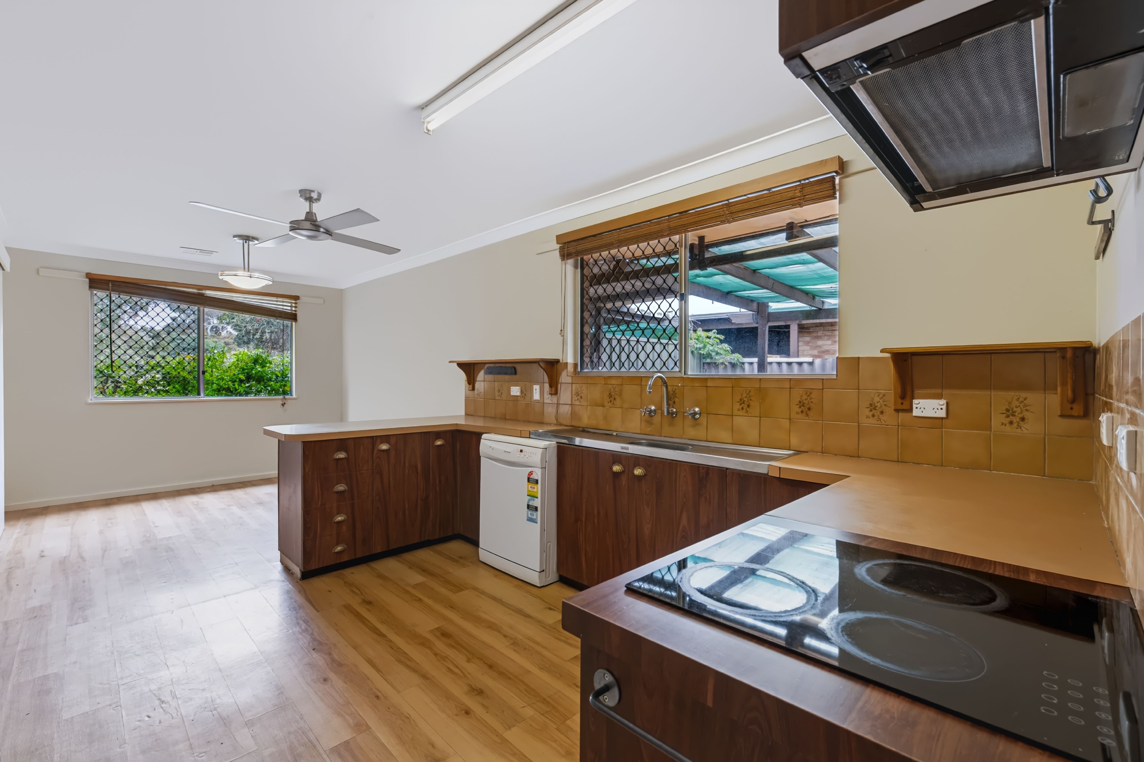 17 Prowse Way — photo 5 of 13