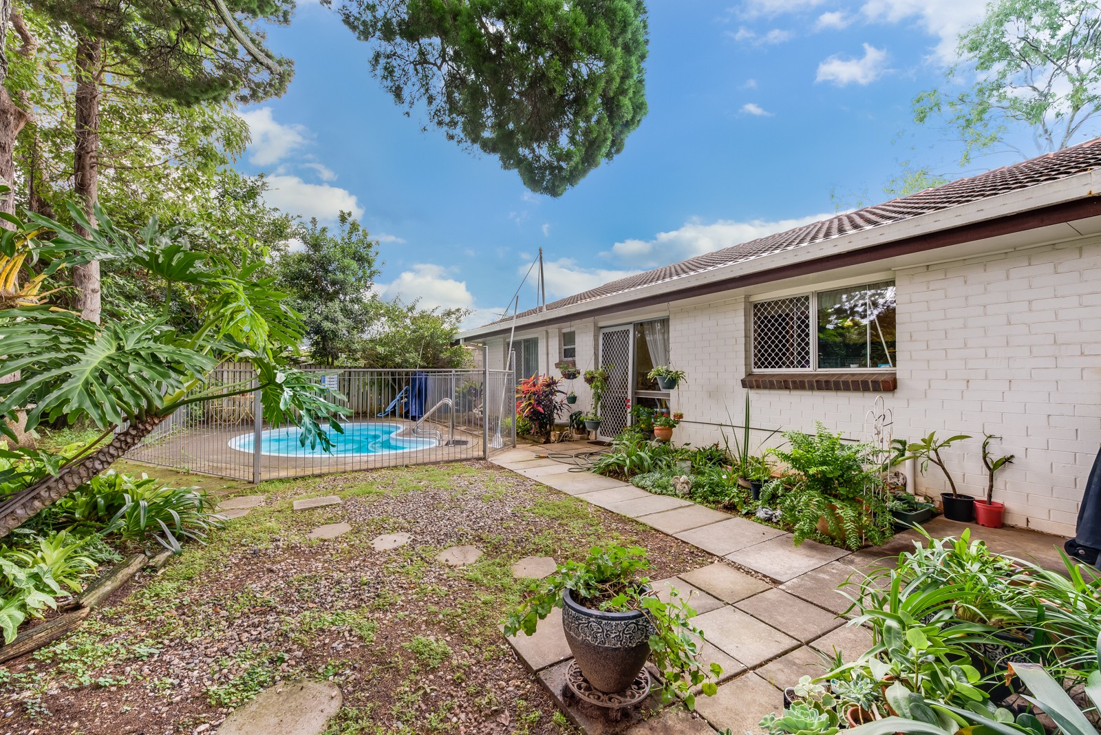 9 Westaway Street, Sunnybank Hills, QLD 4109