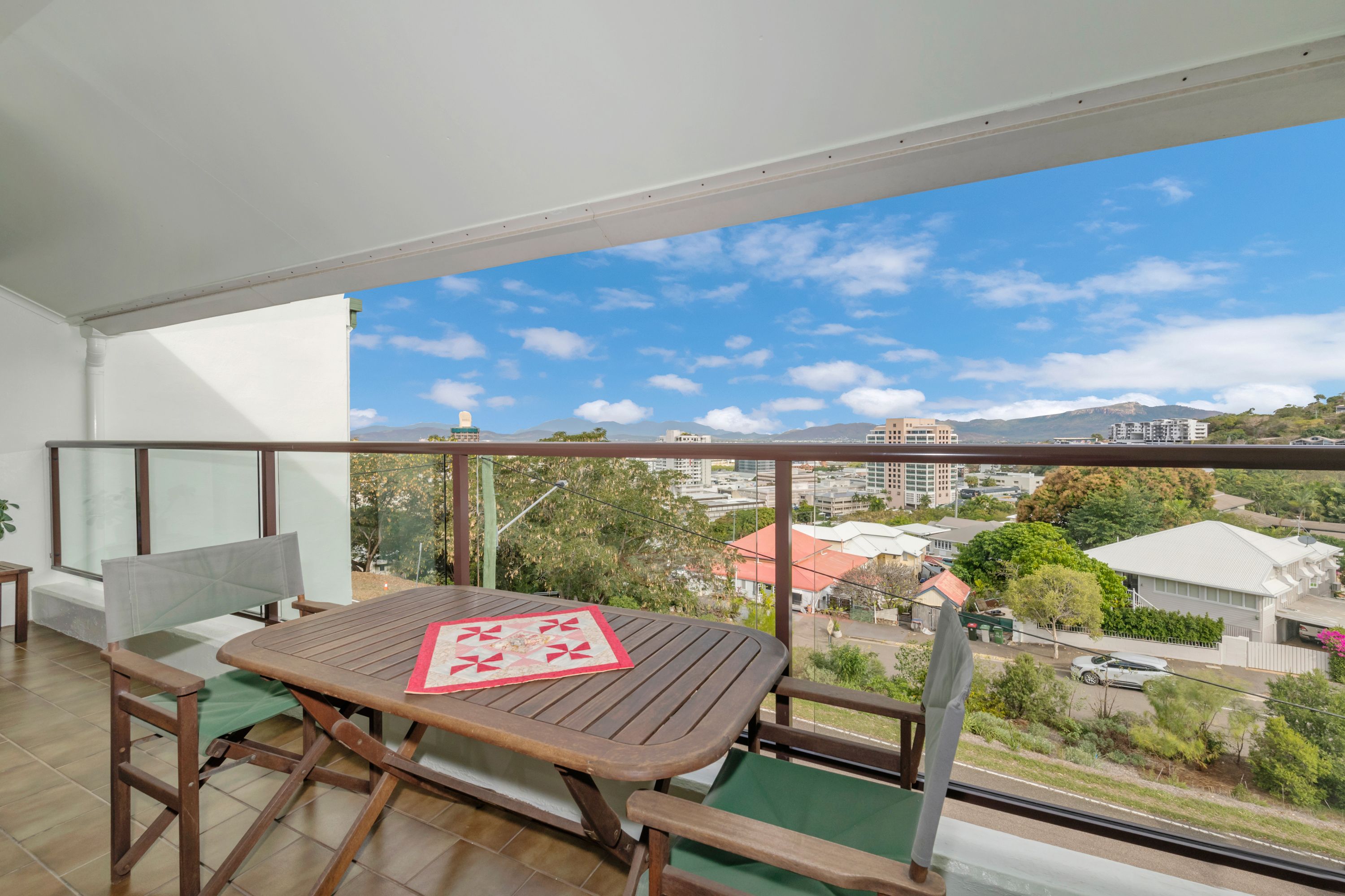 15 Hale Street, North Ward QLD 4810
