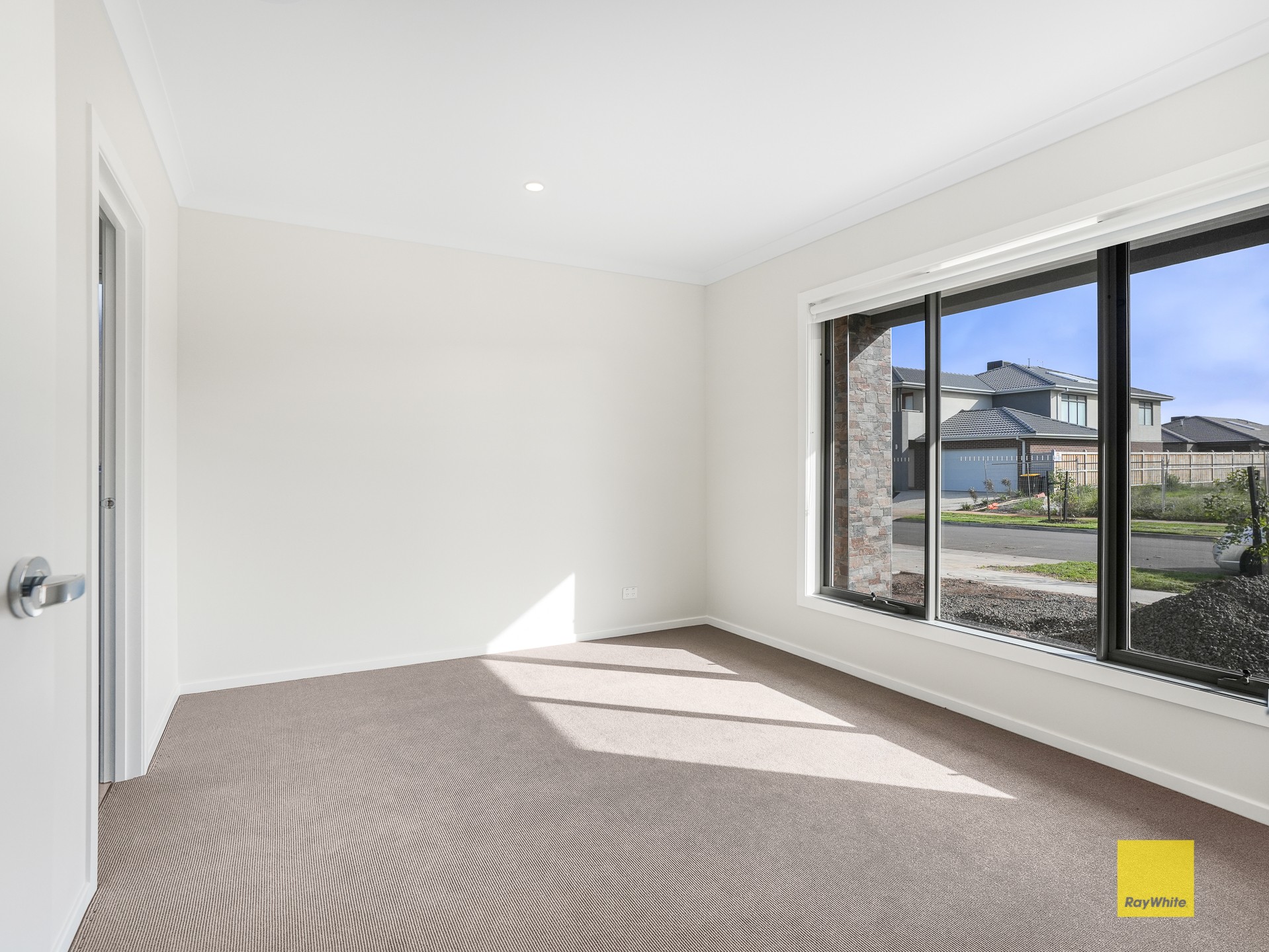 38 Greenwood Drive, AINTREE, VIC 3336