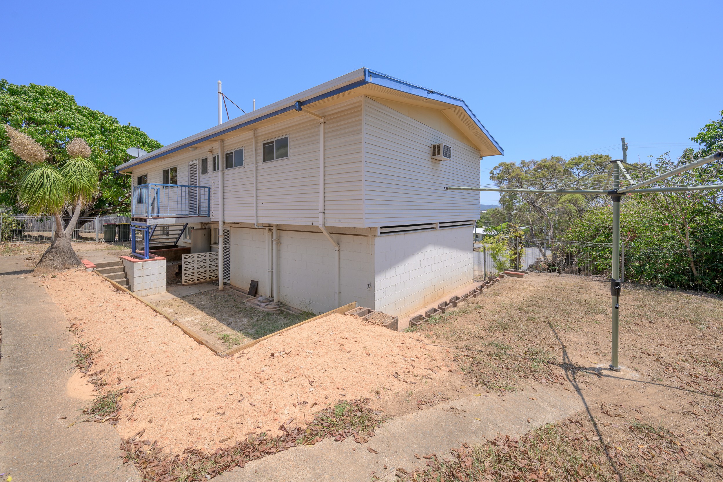 4 Tudman Street, West Gladstone, QLD 4680