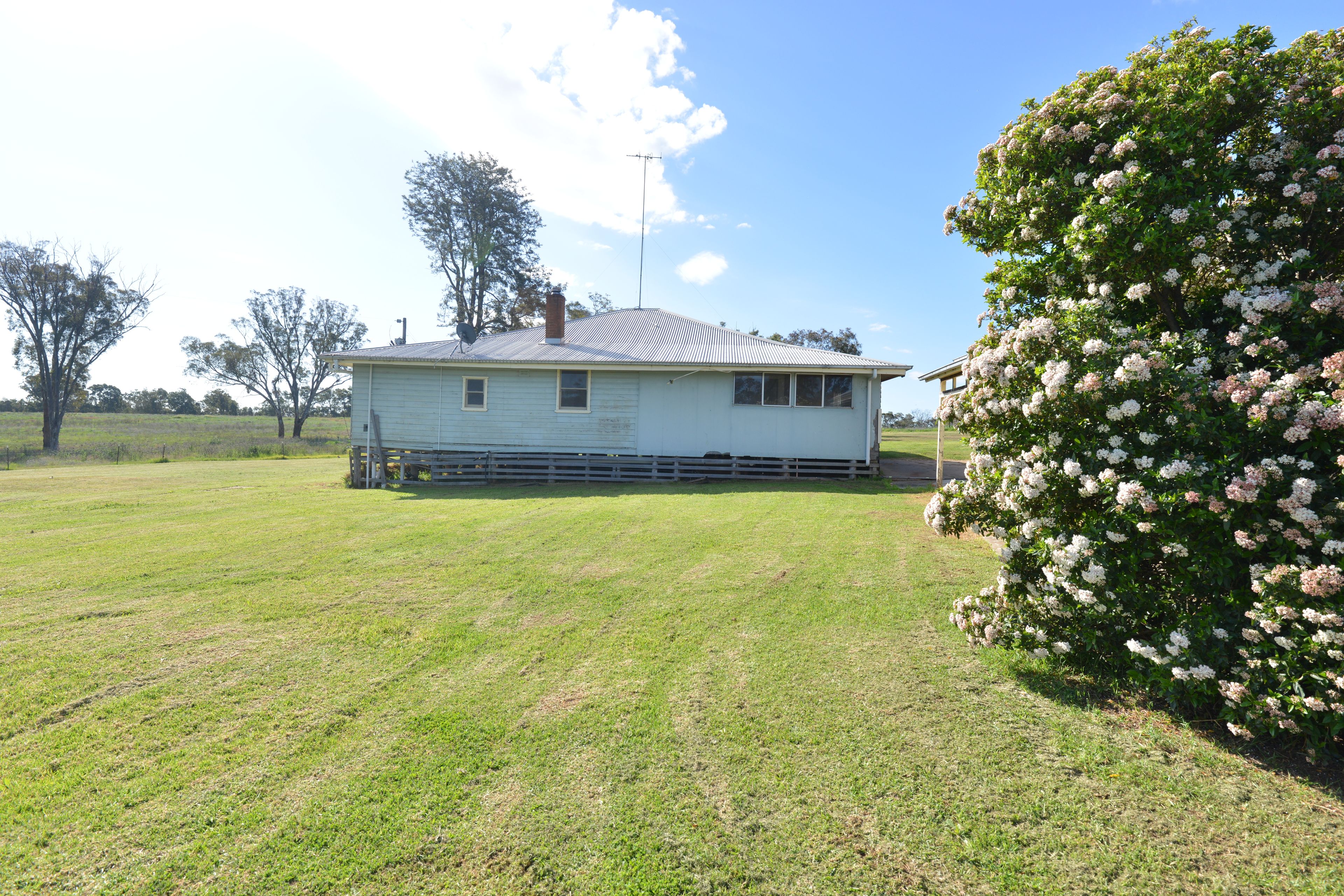 16387 Oxley Highway — photo 23 of 30