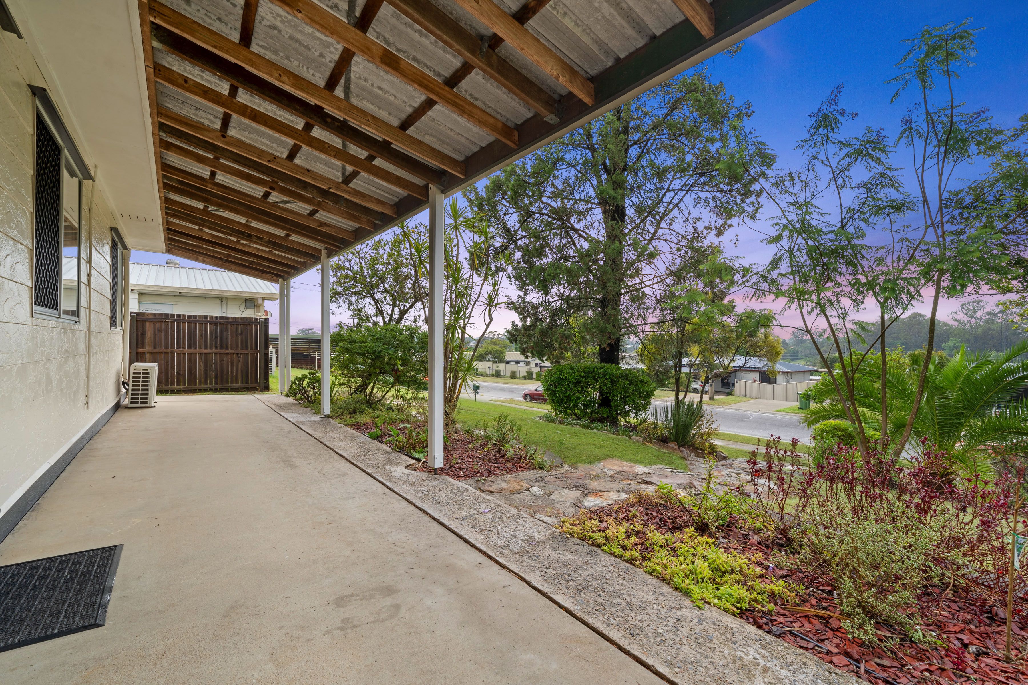 19 Strathallen Drive, Boronia Heights, QLD 4124