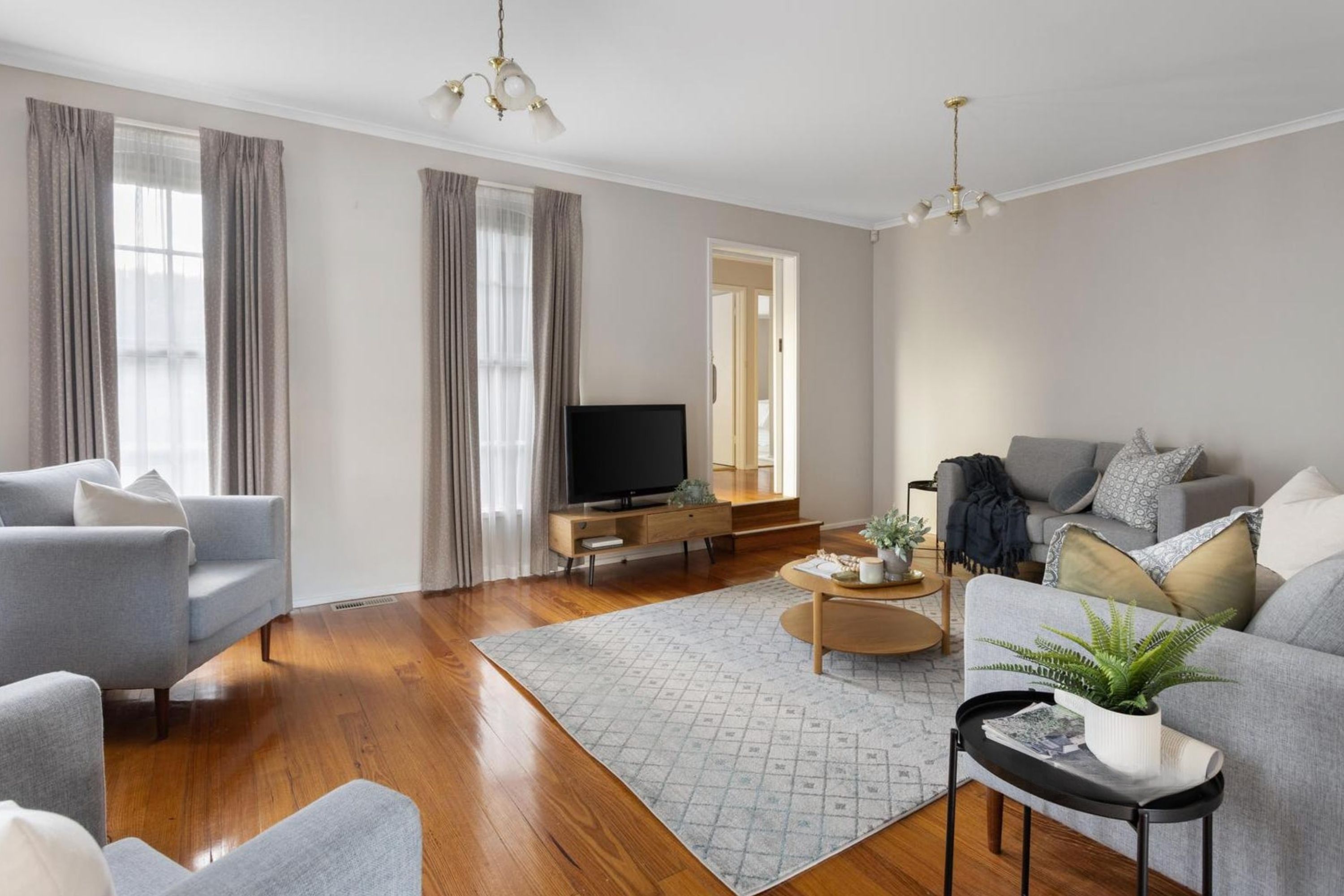 10 Carinya Road, Greensborough, VIC 3088