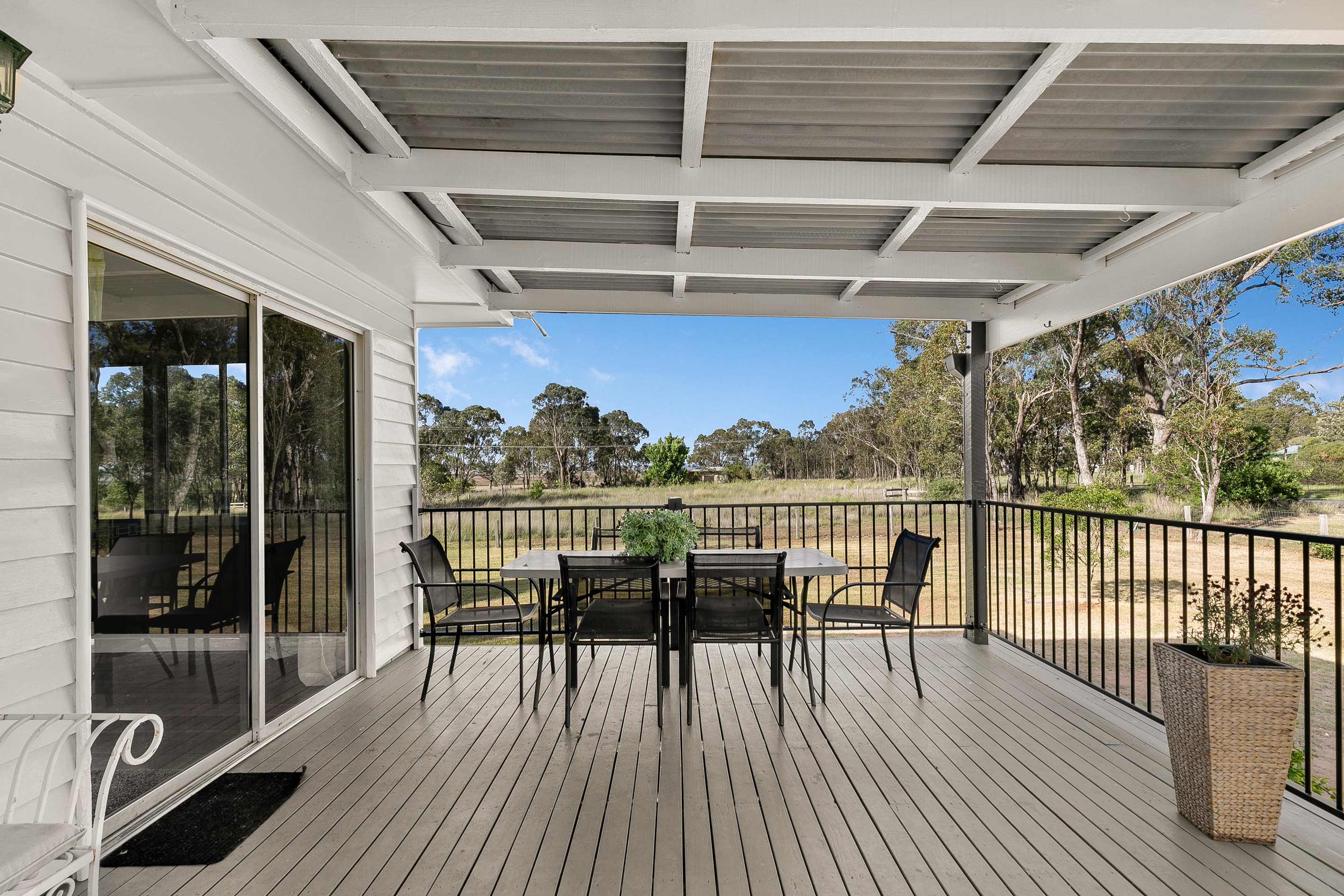 10 Allora Street, Hendon, QLD 4362