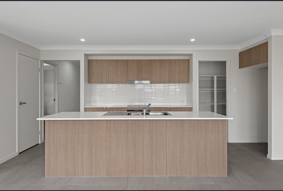 19 Eric Street, Redbank Plains, QLD 4301