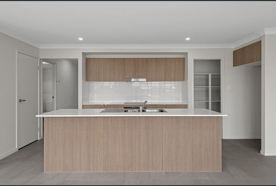 19 Eric Street, Redbank Plains, QLD 4301