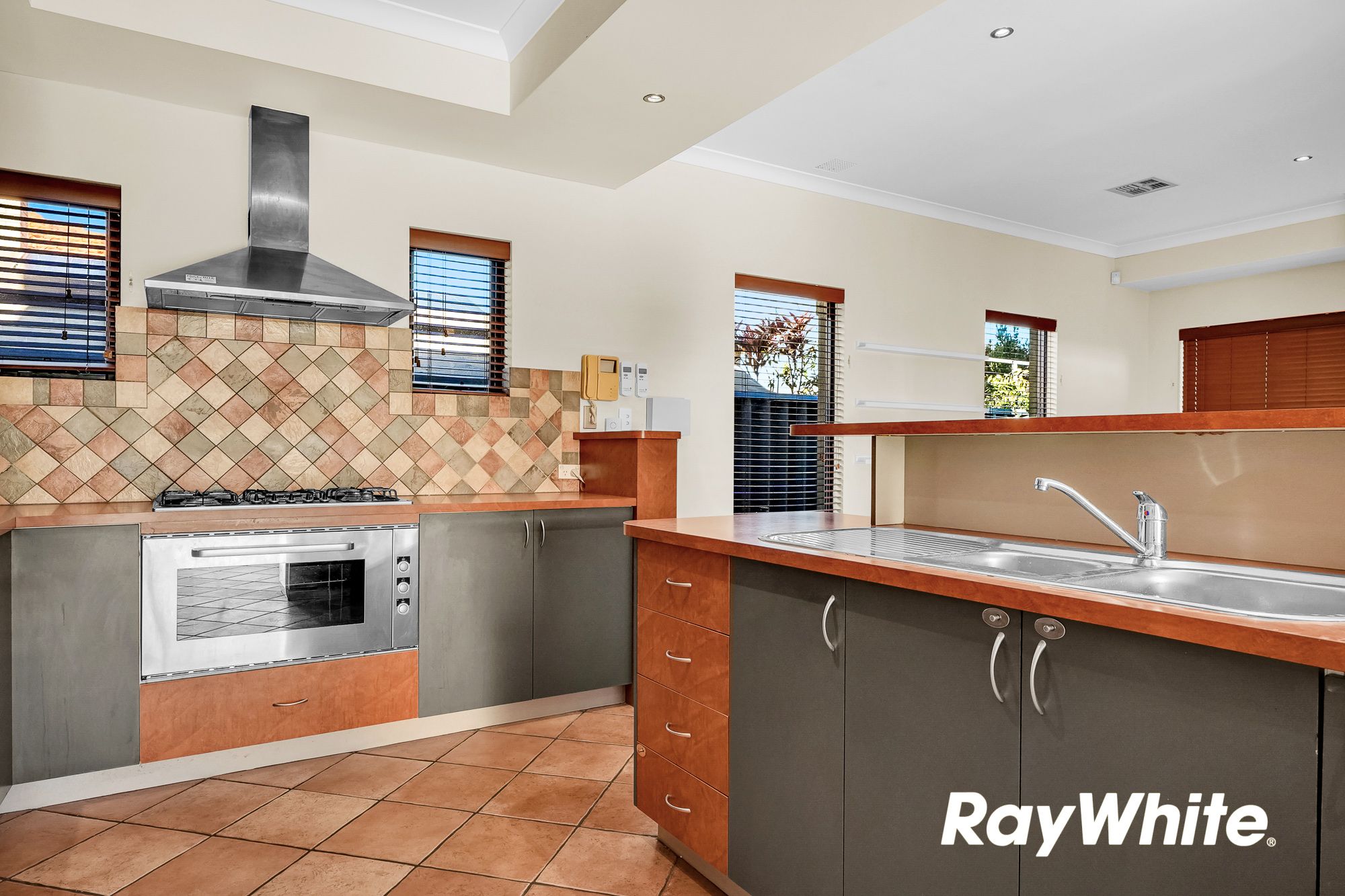 9 Garnett Place — photo 13 of 30
