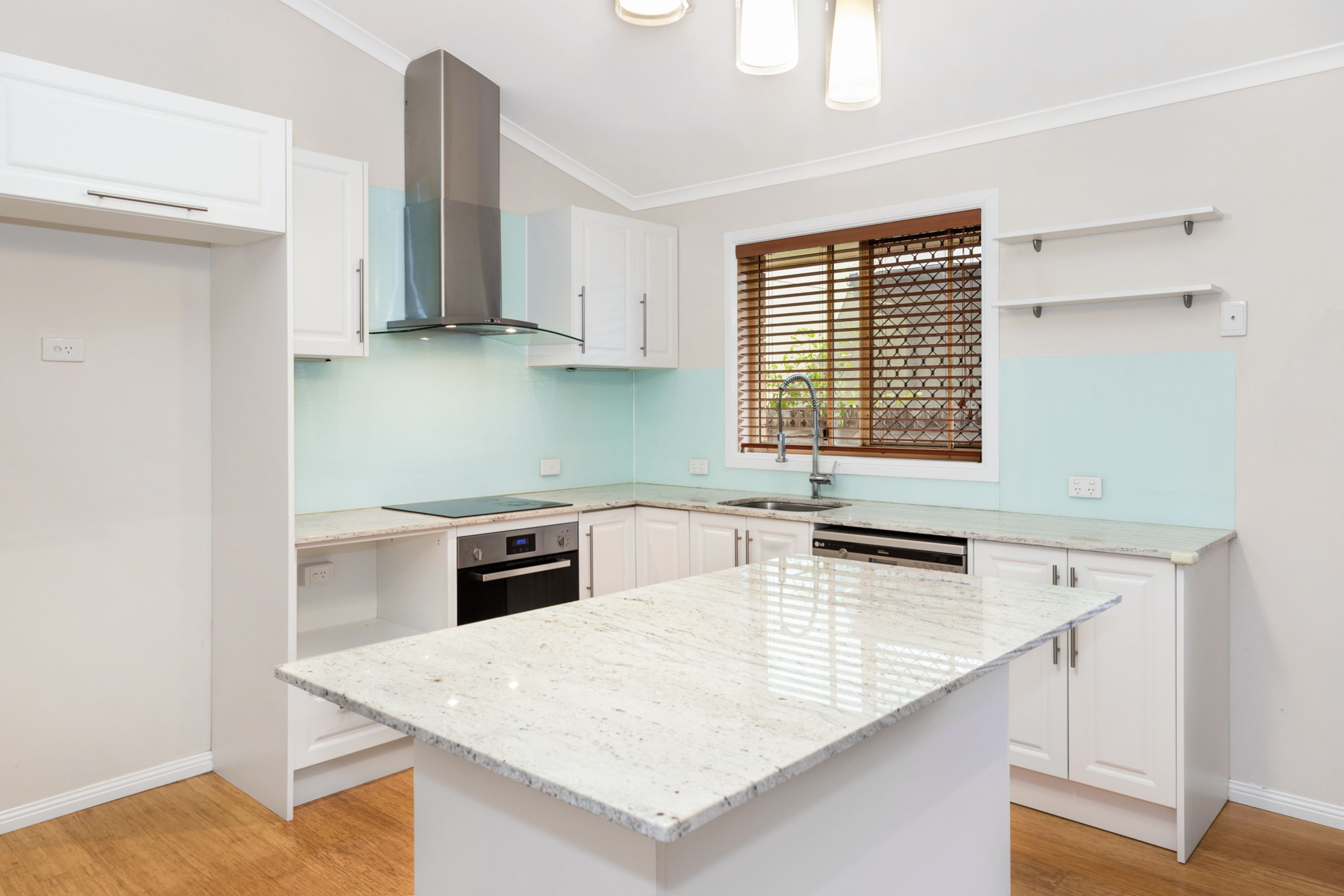 100 Riverbend Drive, Douglas QLD 4814