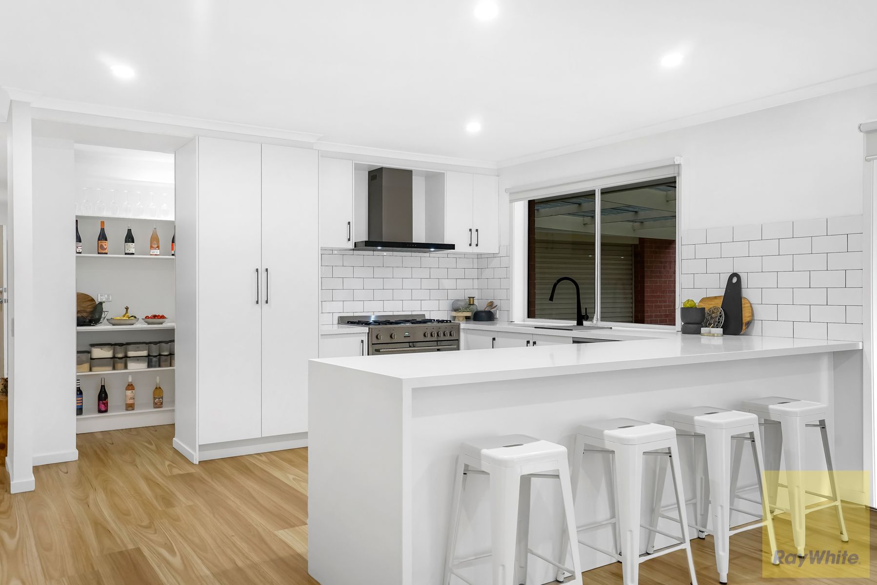 2 Northampton Crescent, Caroline Springs VIC 3023